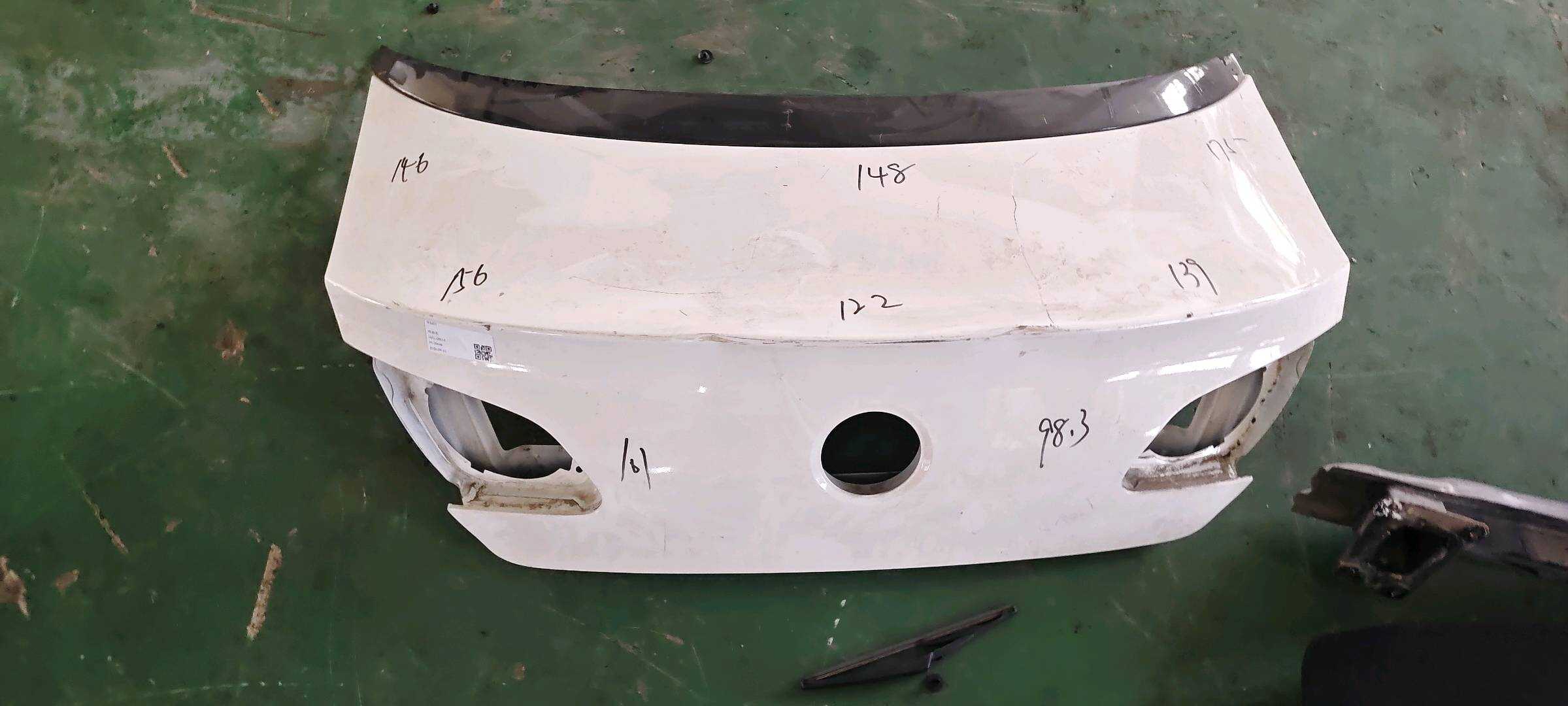 L3C8827025C 尾盖