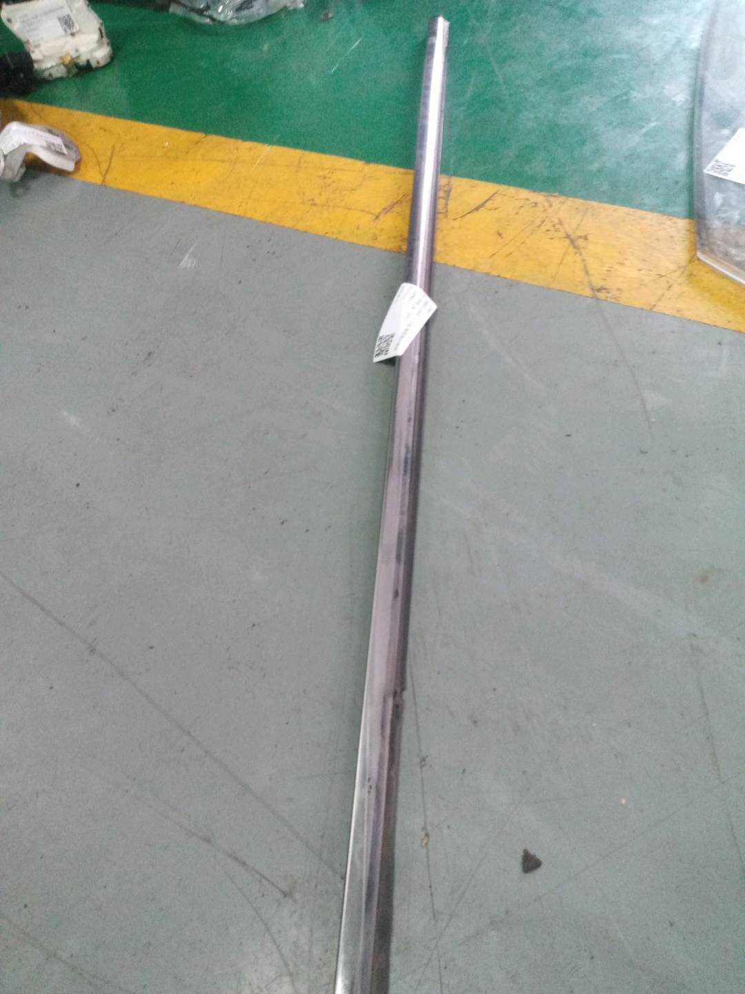 10229851 前门玻璃压条(右外)