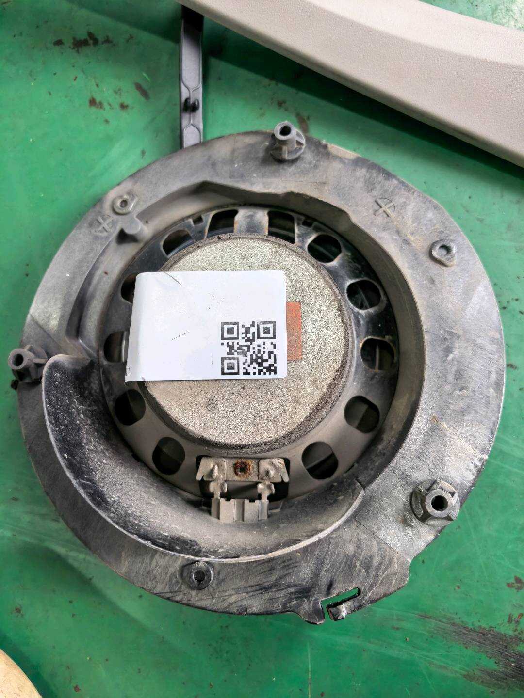 A2118206802 后门扬声器(右)