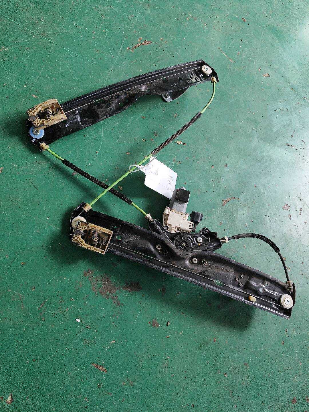 T4A16780 后门玻璃升降器总成(左)