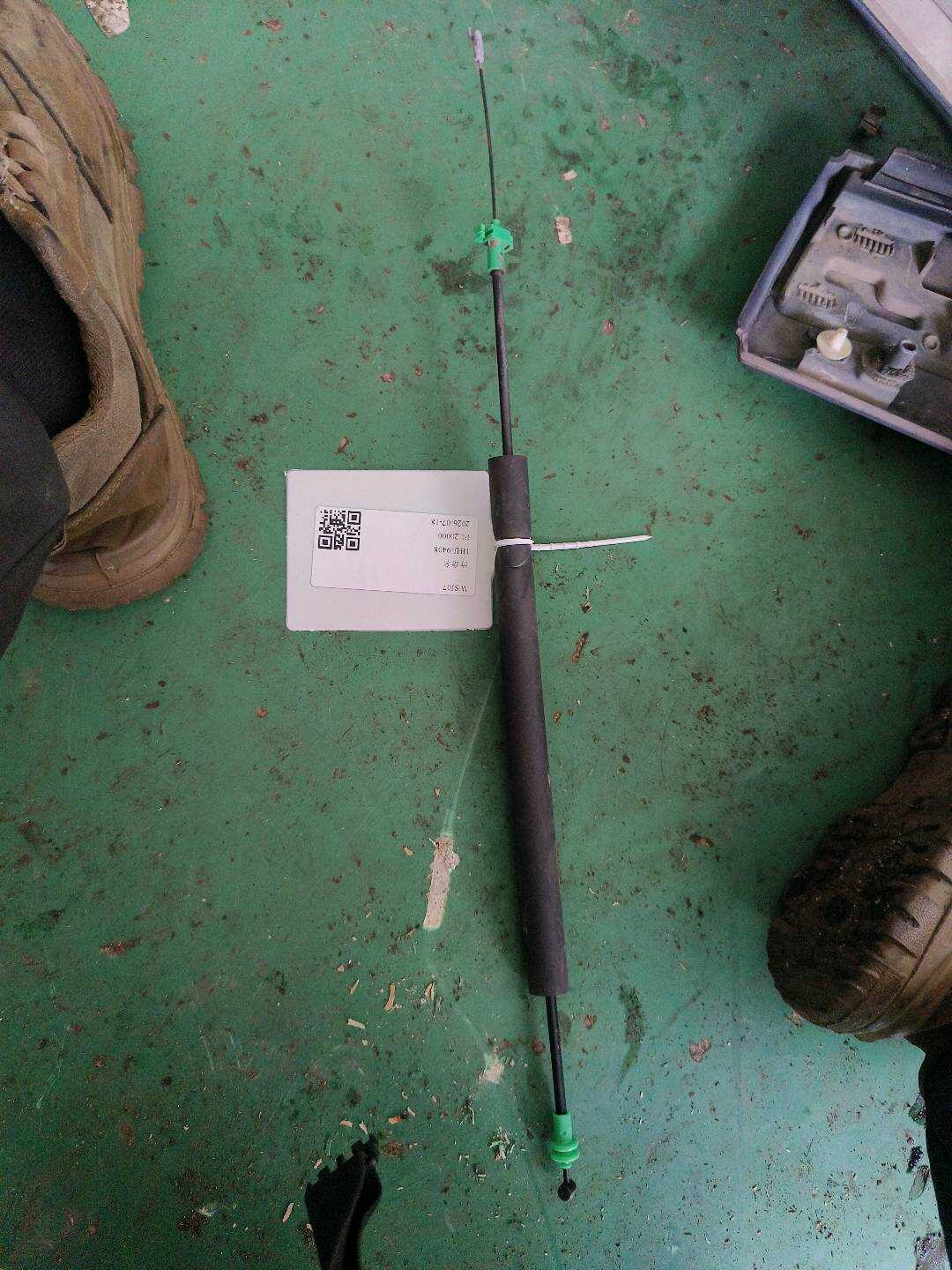 T4A10225 后门内拉手拉线(右)