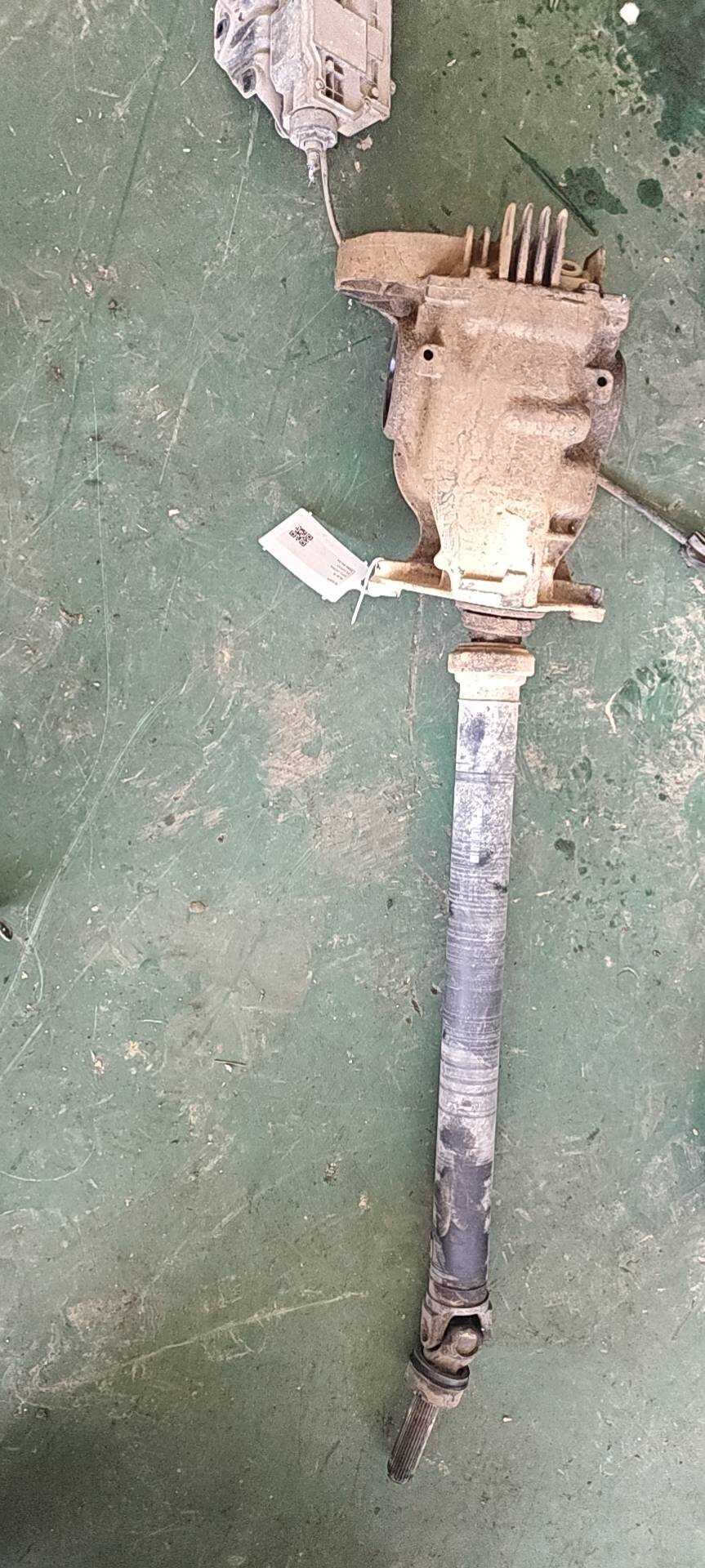 33107602982 后桥差速器