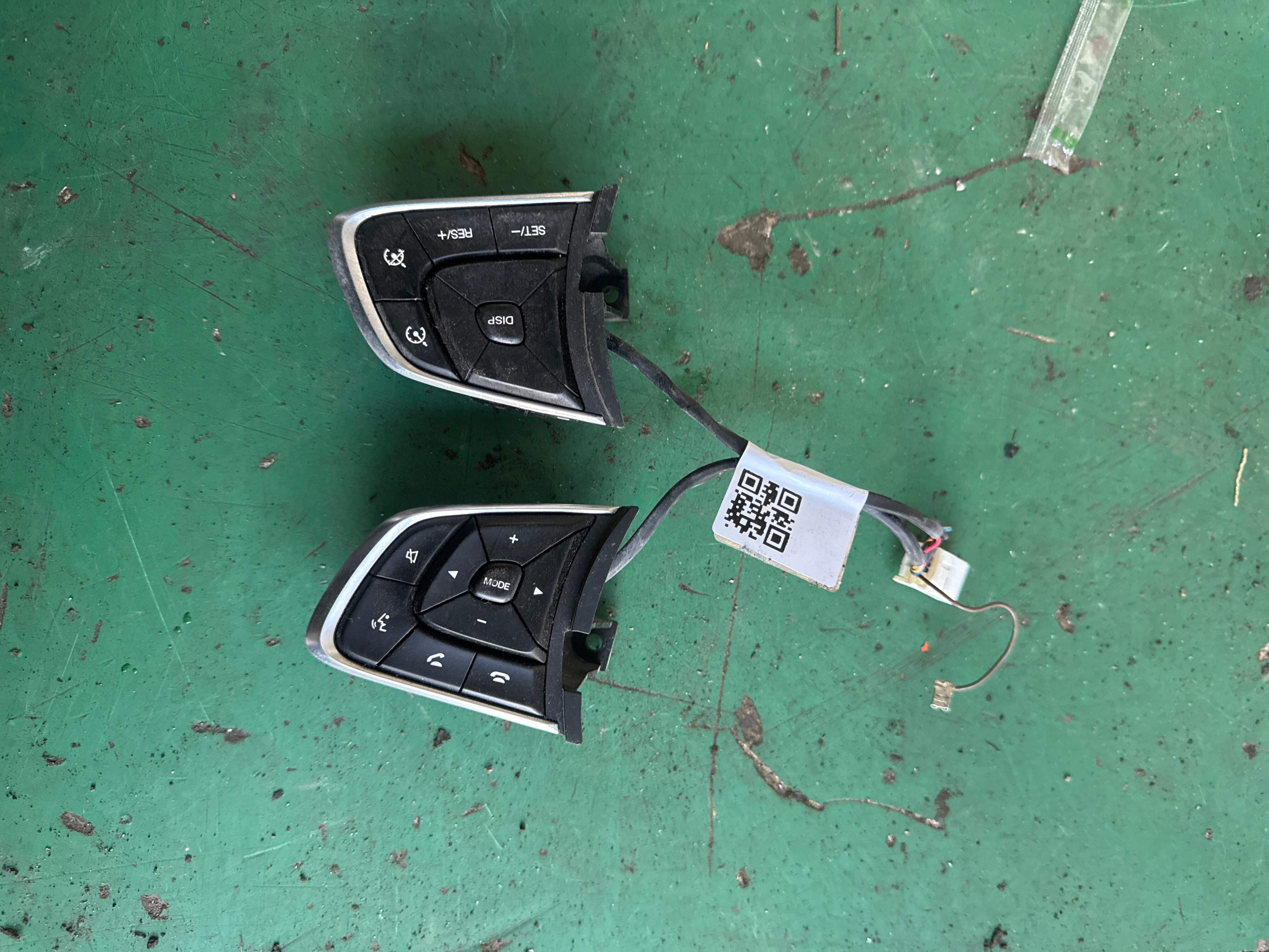8228003ADU0000CSX 方向盘开关总成_喷涂/触感漆