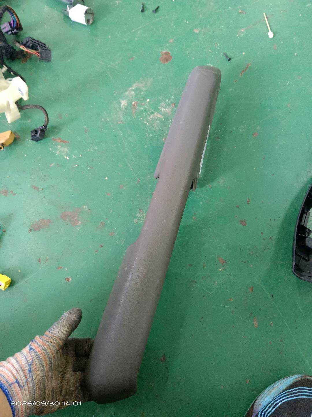 8E1867173 前门扶手(左)