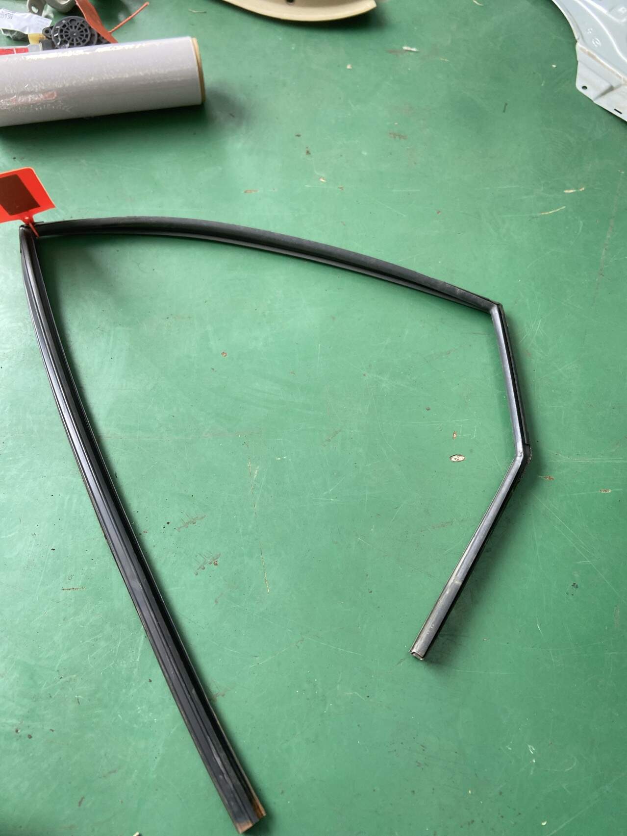 835402E000 Rear Door Window Felt Channel, Right