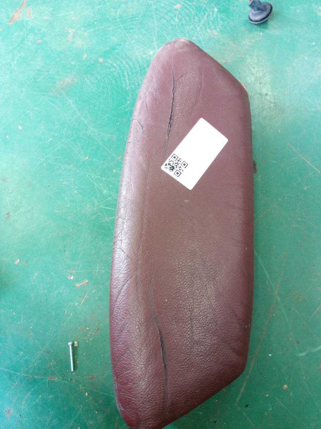 52107167374 前座椅大腿支撑座垫