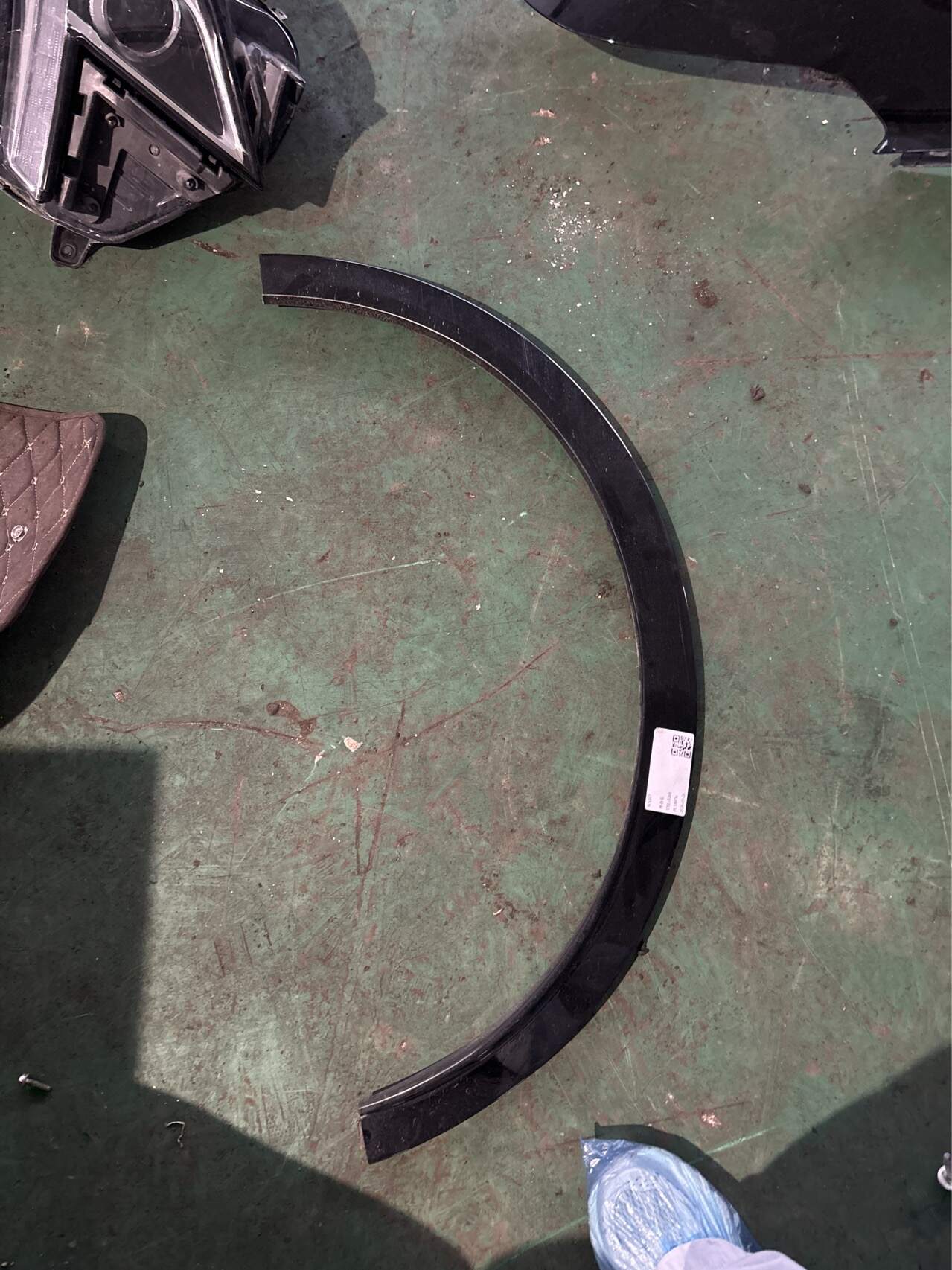 84025376 Rear Wheel Arch Molding, Left