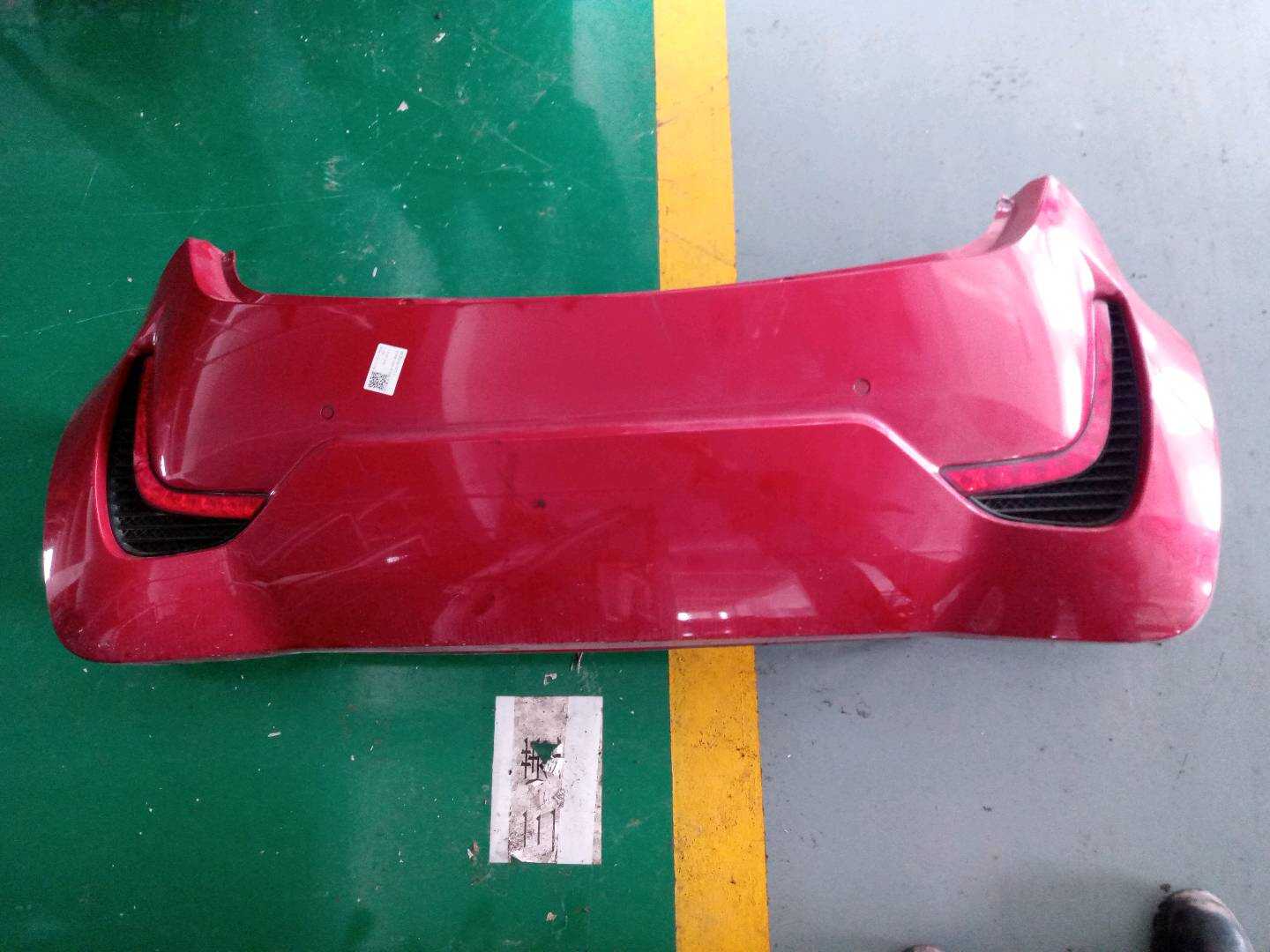 E2002804010AW112708N 后保险杠皮