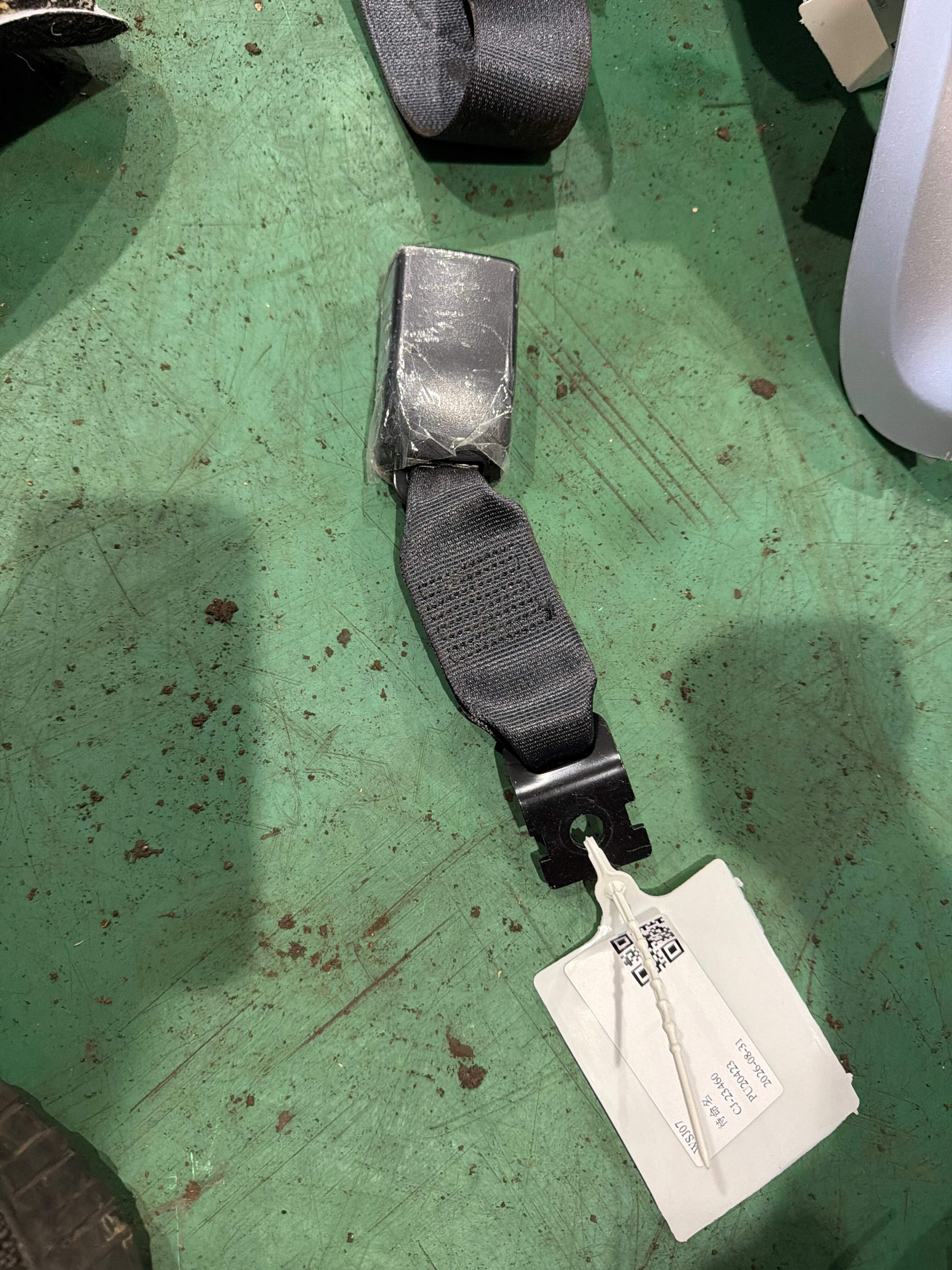 SC5812060 左后安全带带扣总成