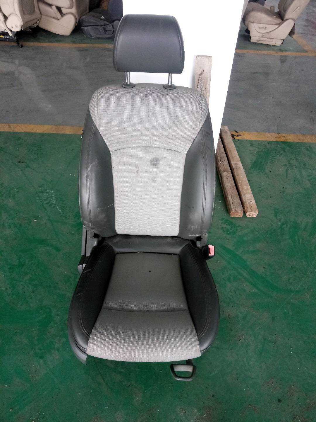 13325741 Passenger Seat Belt