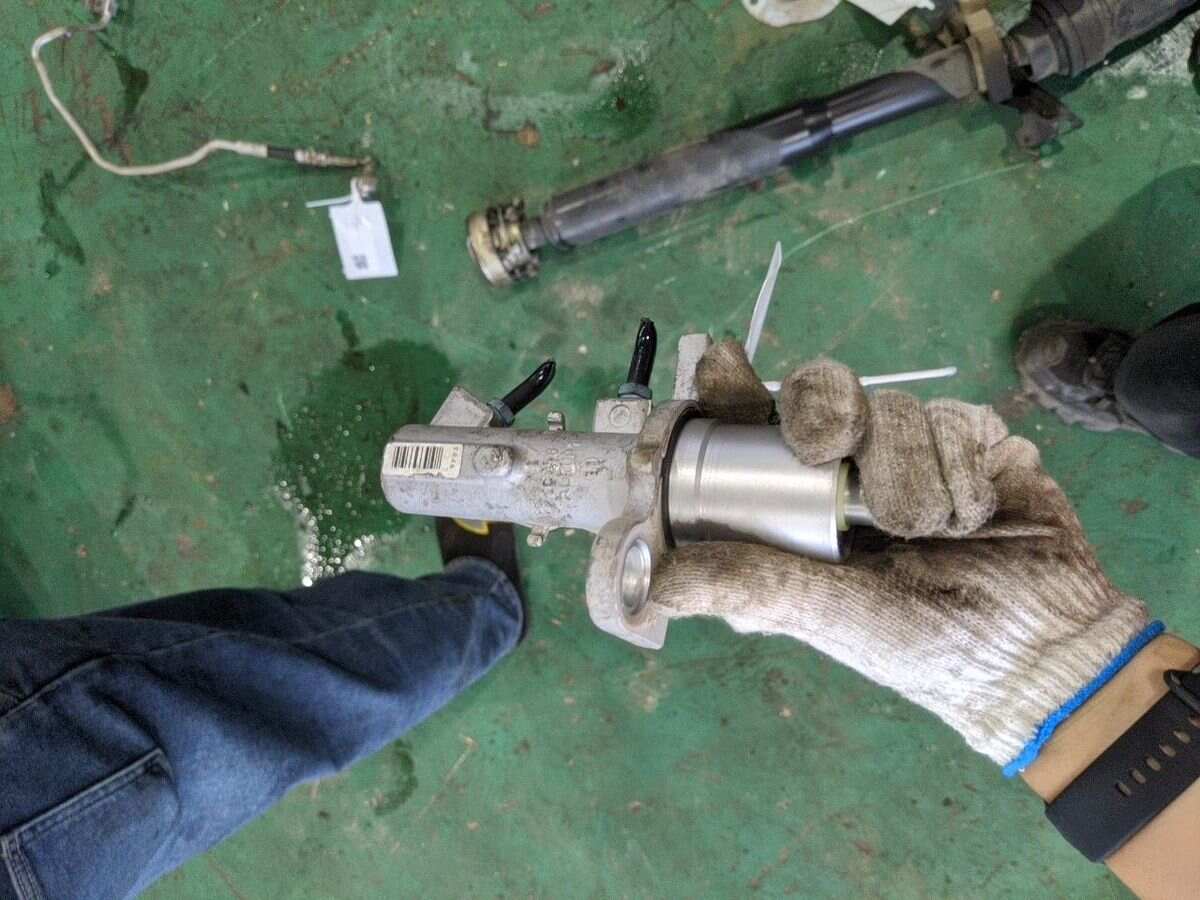 97035591000 Brake Master Cylinder