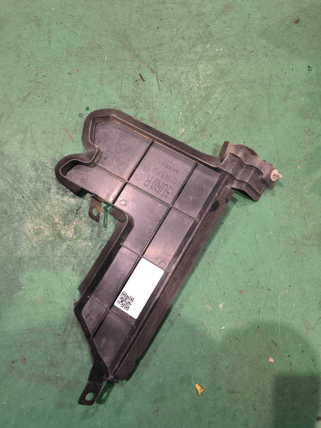 921845UR0A 冷凝器护板（右）