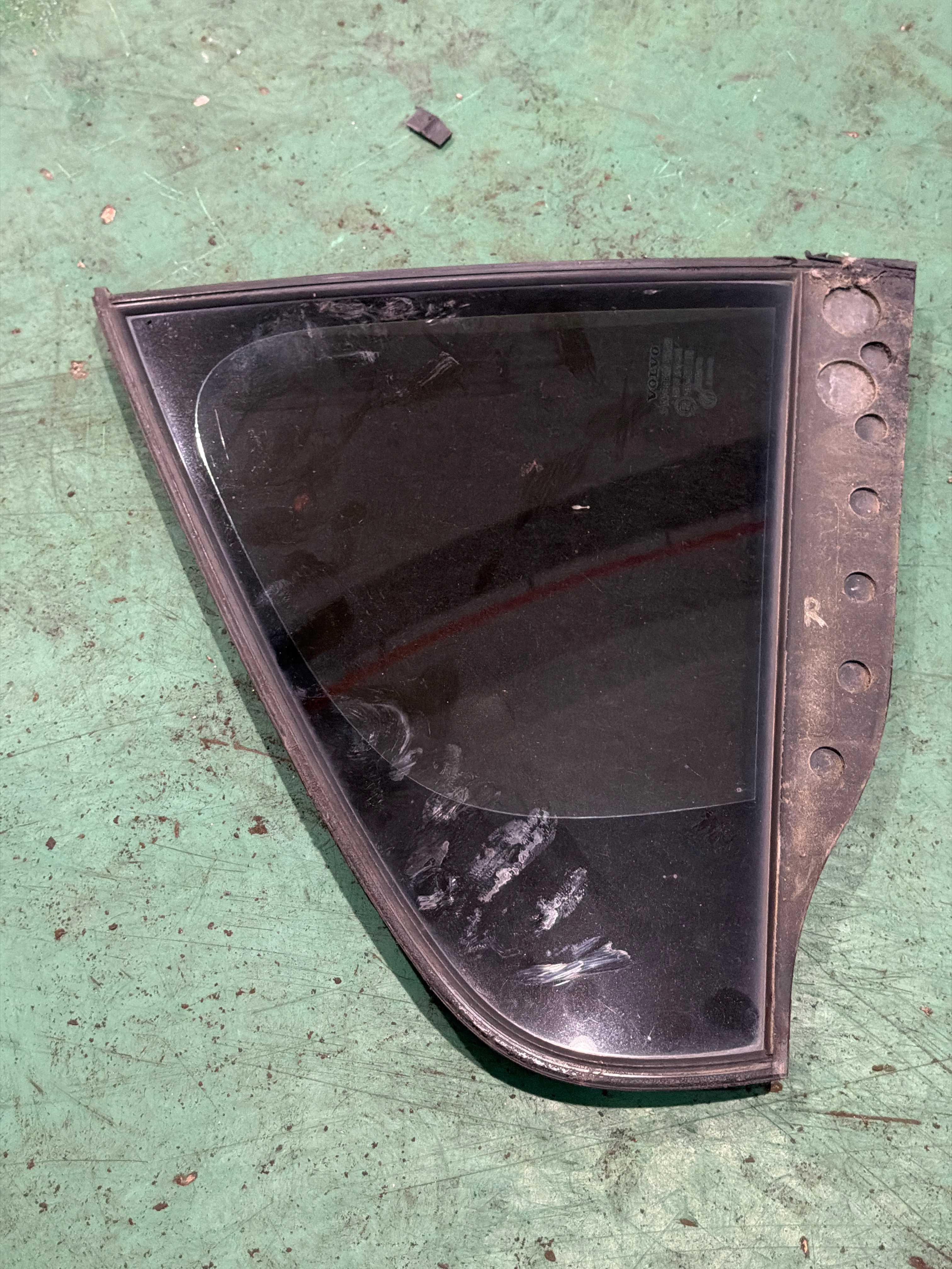 30779891 Rear Door Quarter Glass, Right