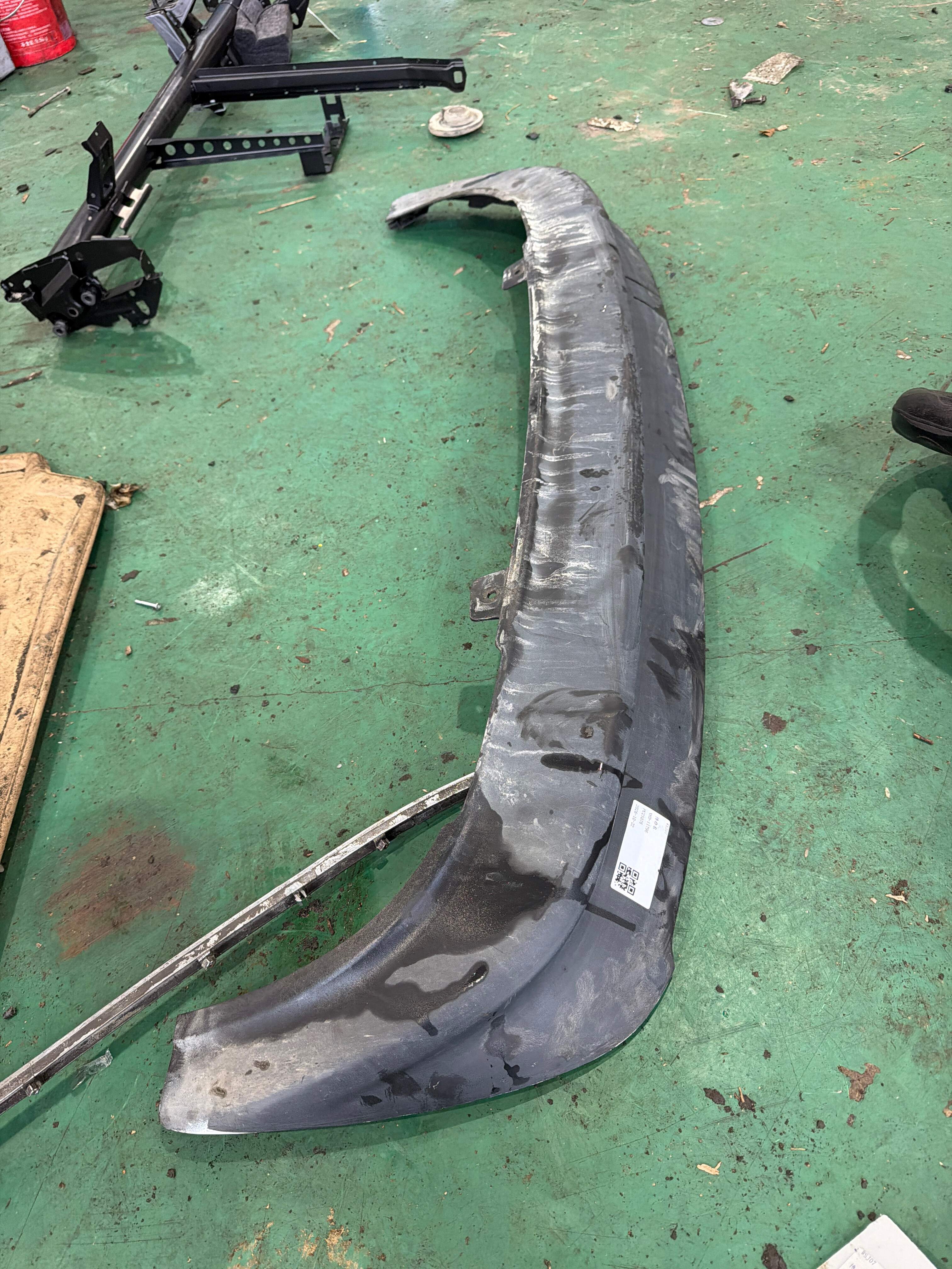 866124X500 Rear Bumper Cover, Lower