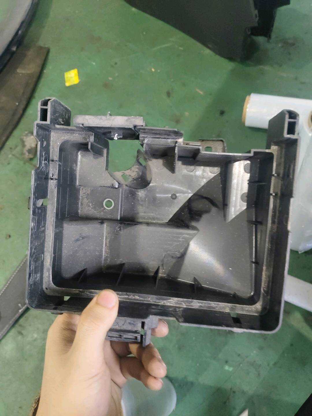 B014681 Engine Compartment Fuse Box Base