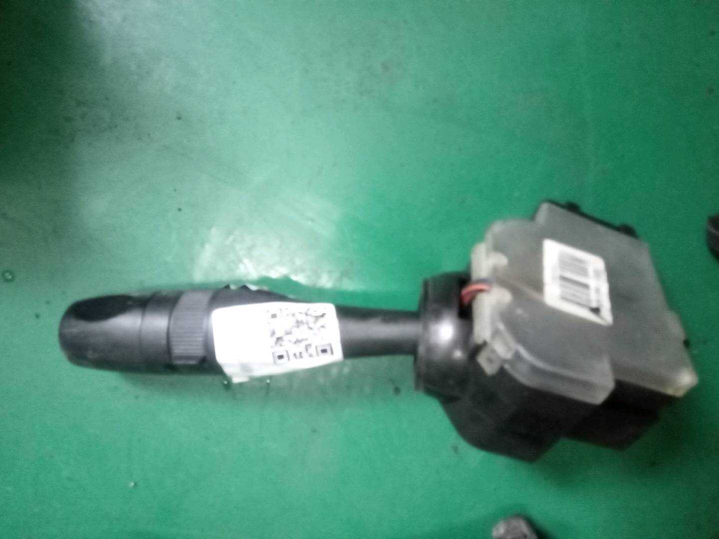 9P213D061AA 大灯调节开关
