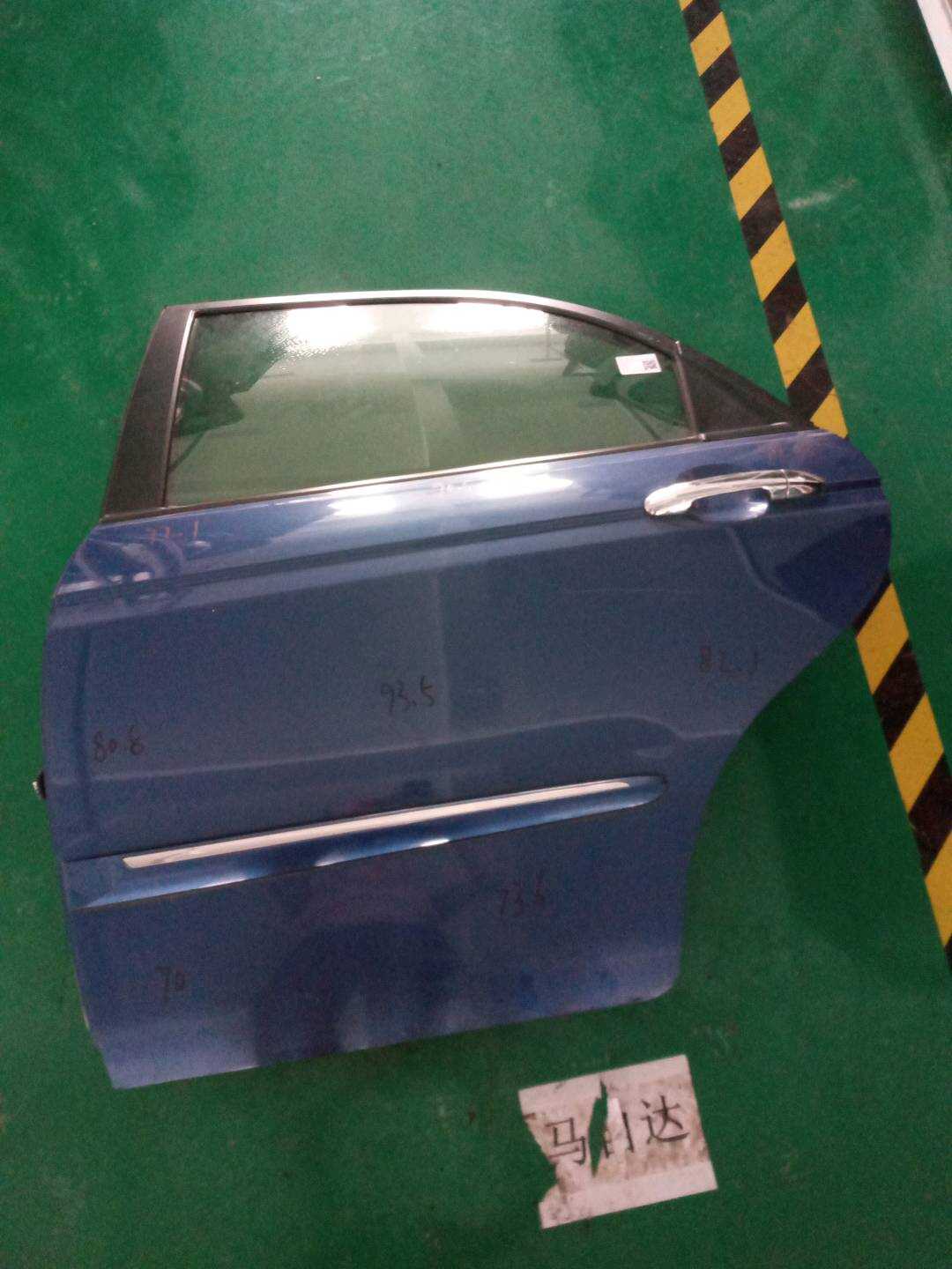 770032F010 后门壳（左）