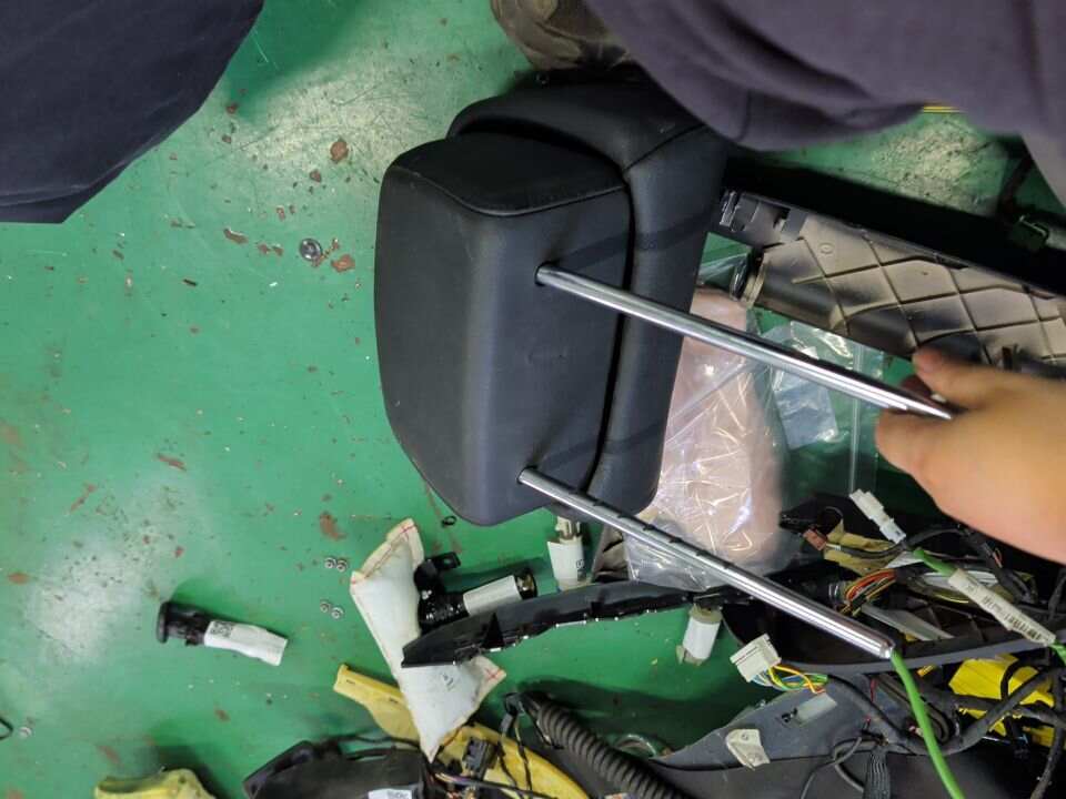 52103453905 副驾驶员座椅头枕