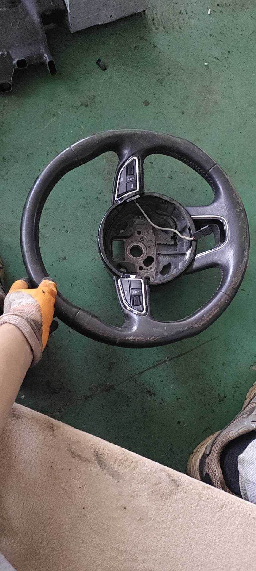 4L0419091AP 方向盘