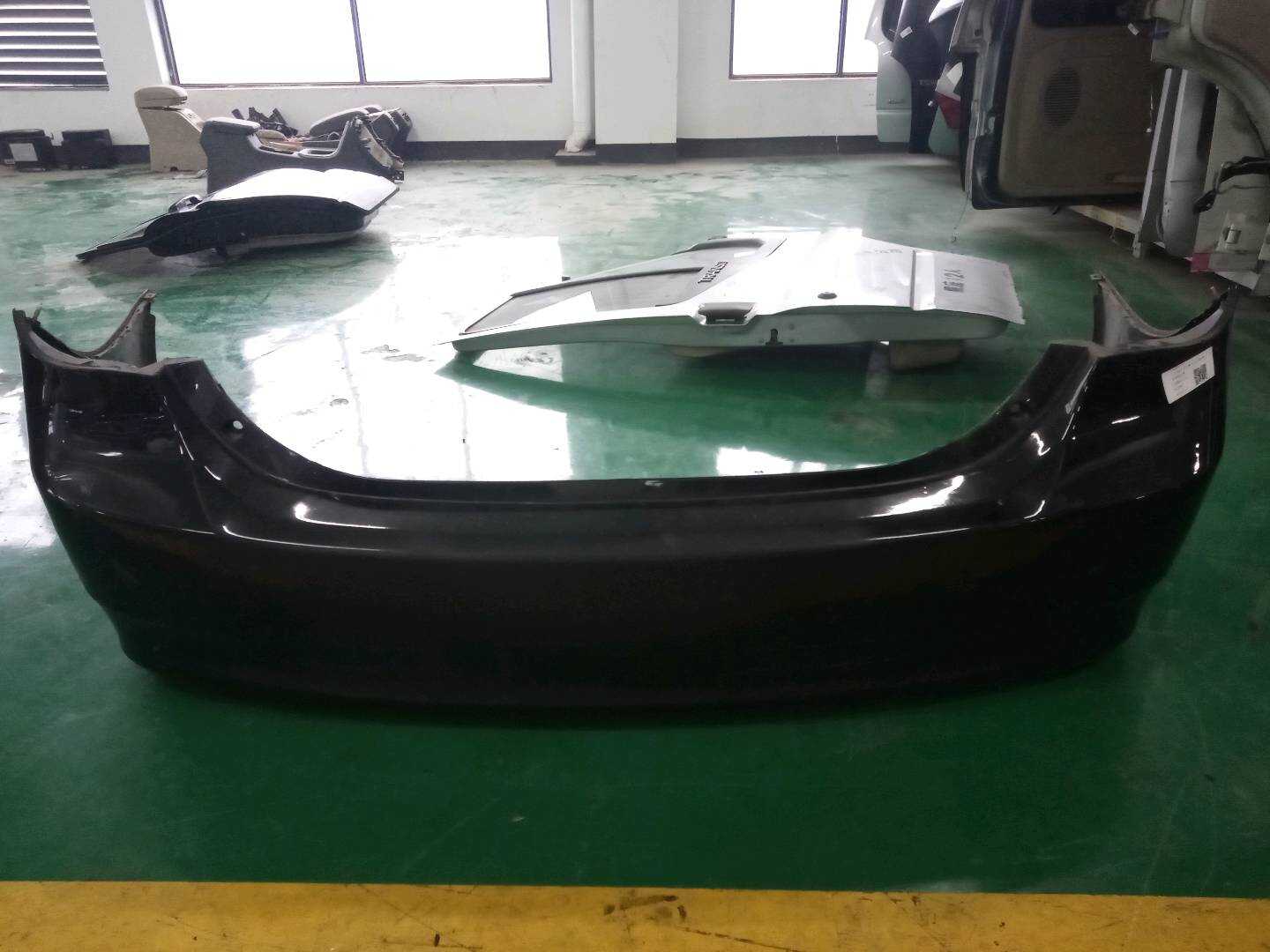 L32804111A 后保险杠皮