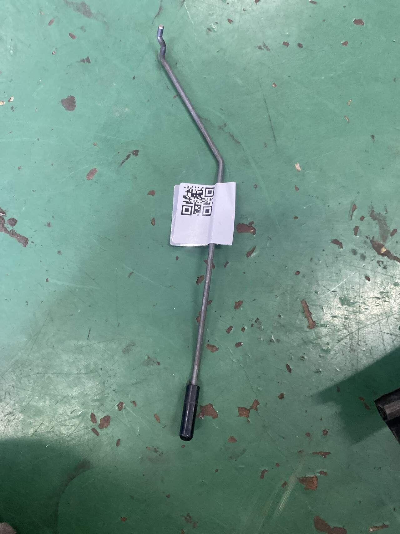 51227137084 后门锁止杆(右)