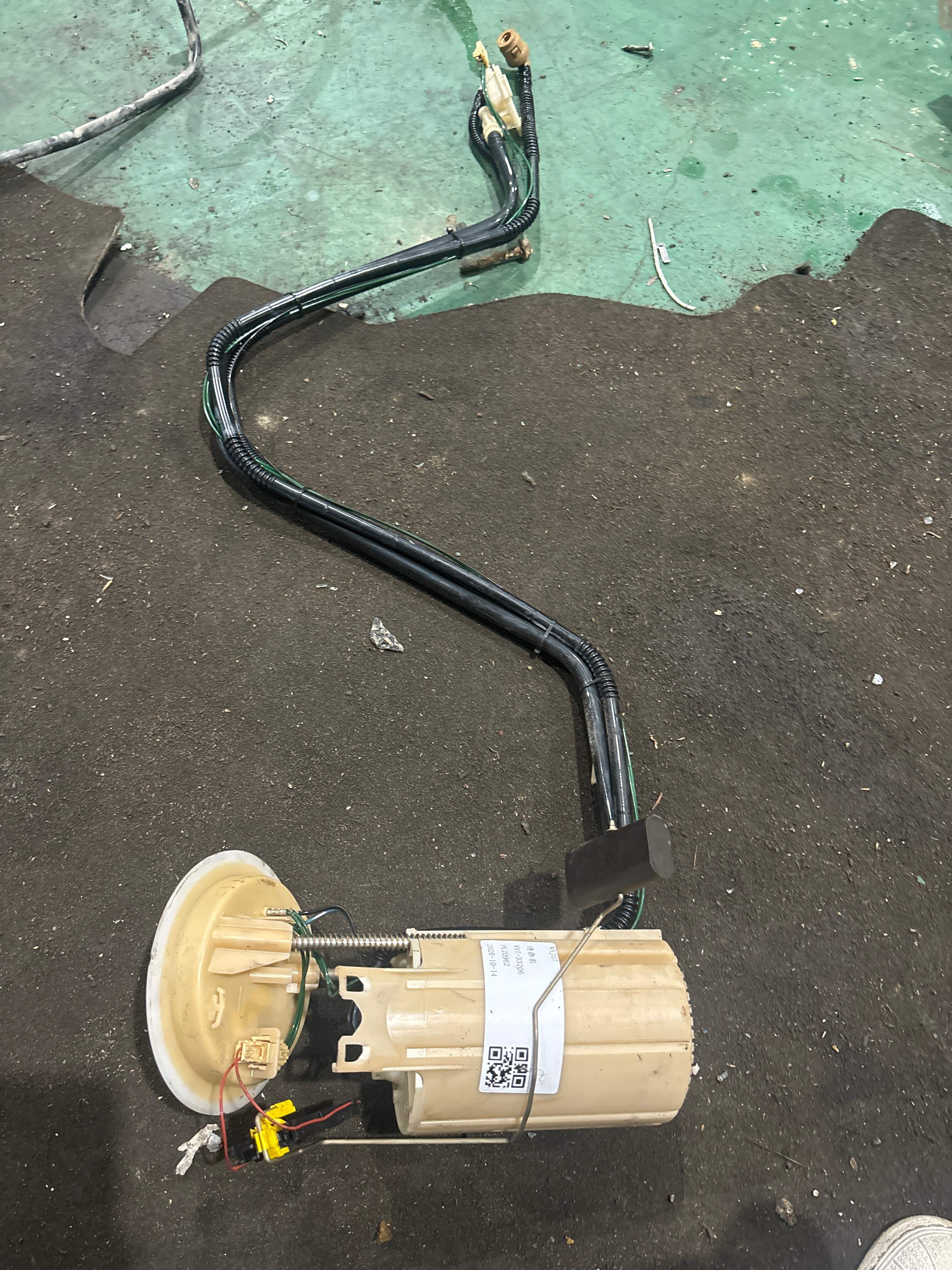 16146765824 燃油位置传感器