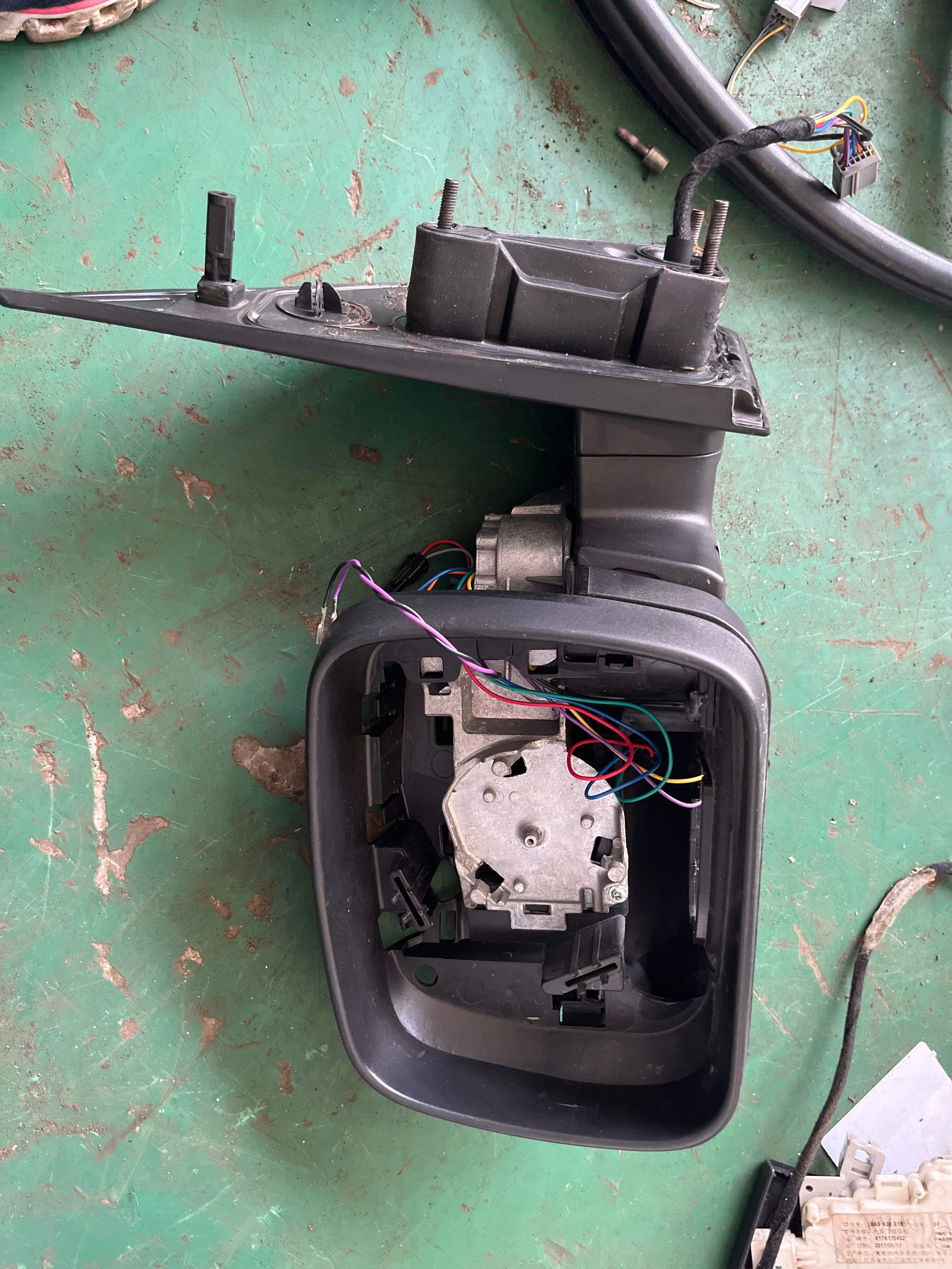 LR023807 Side Mirror Mounting Base, Left