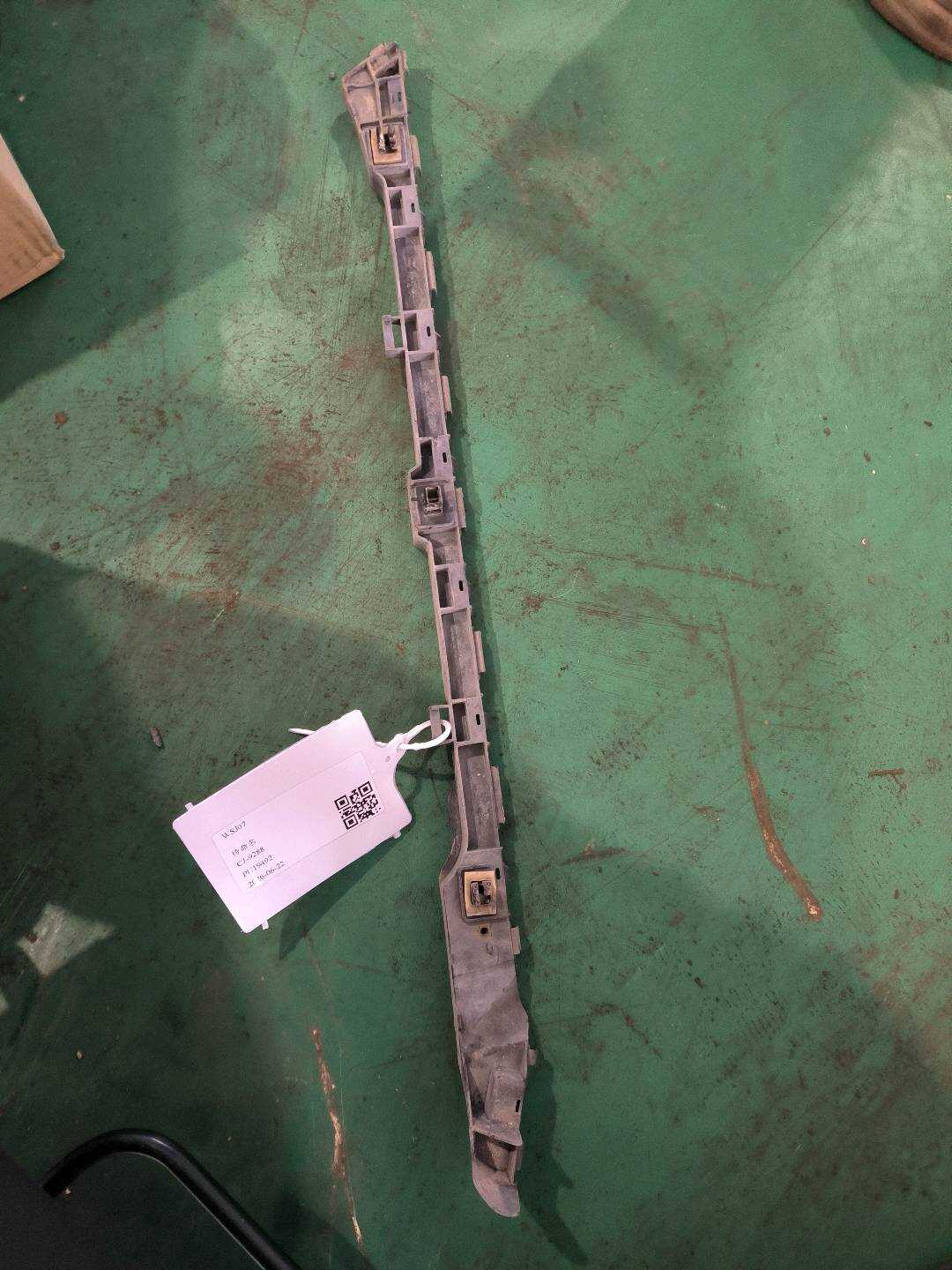 71593T2JH01 后保险杠支架(右)