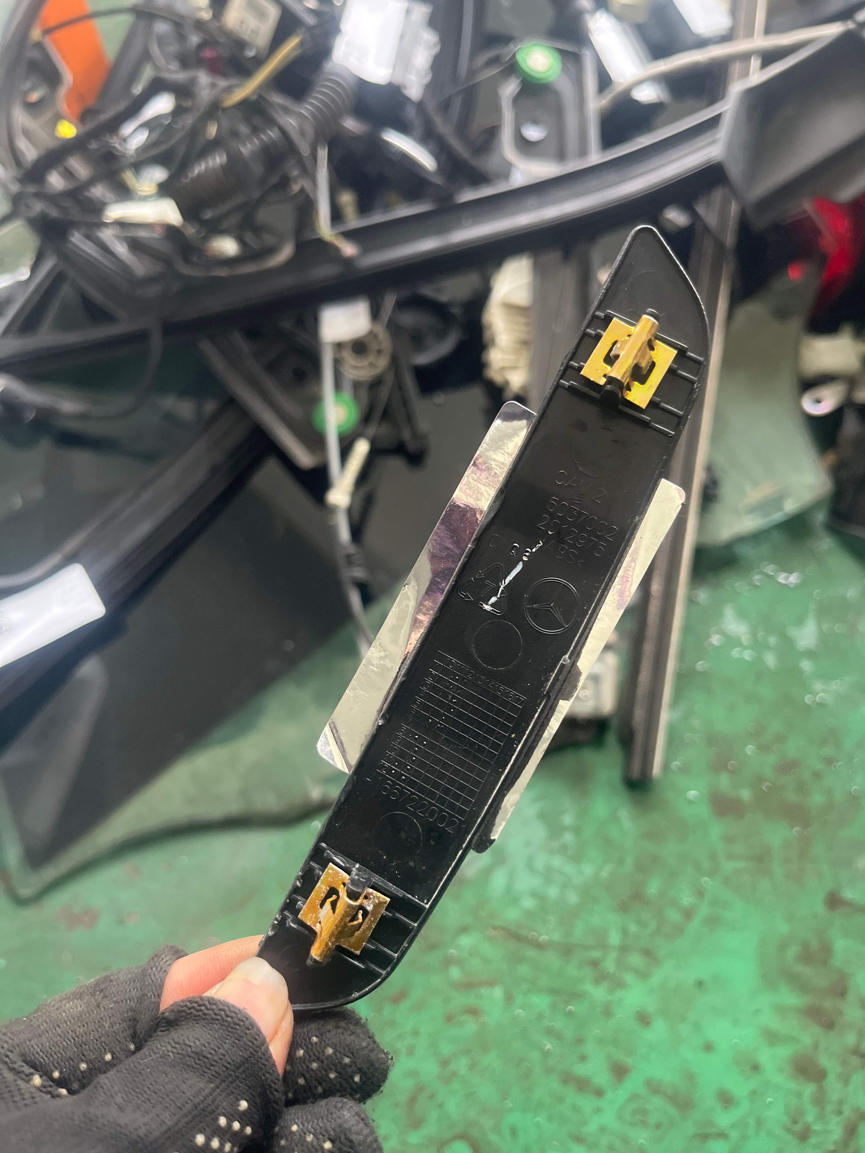 A16672200219051 内饰板护盖