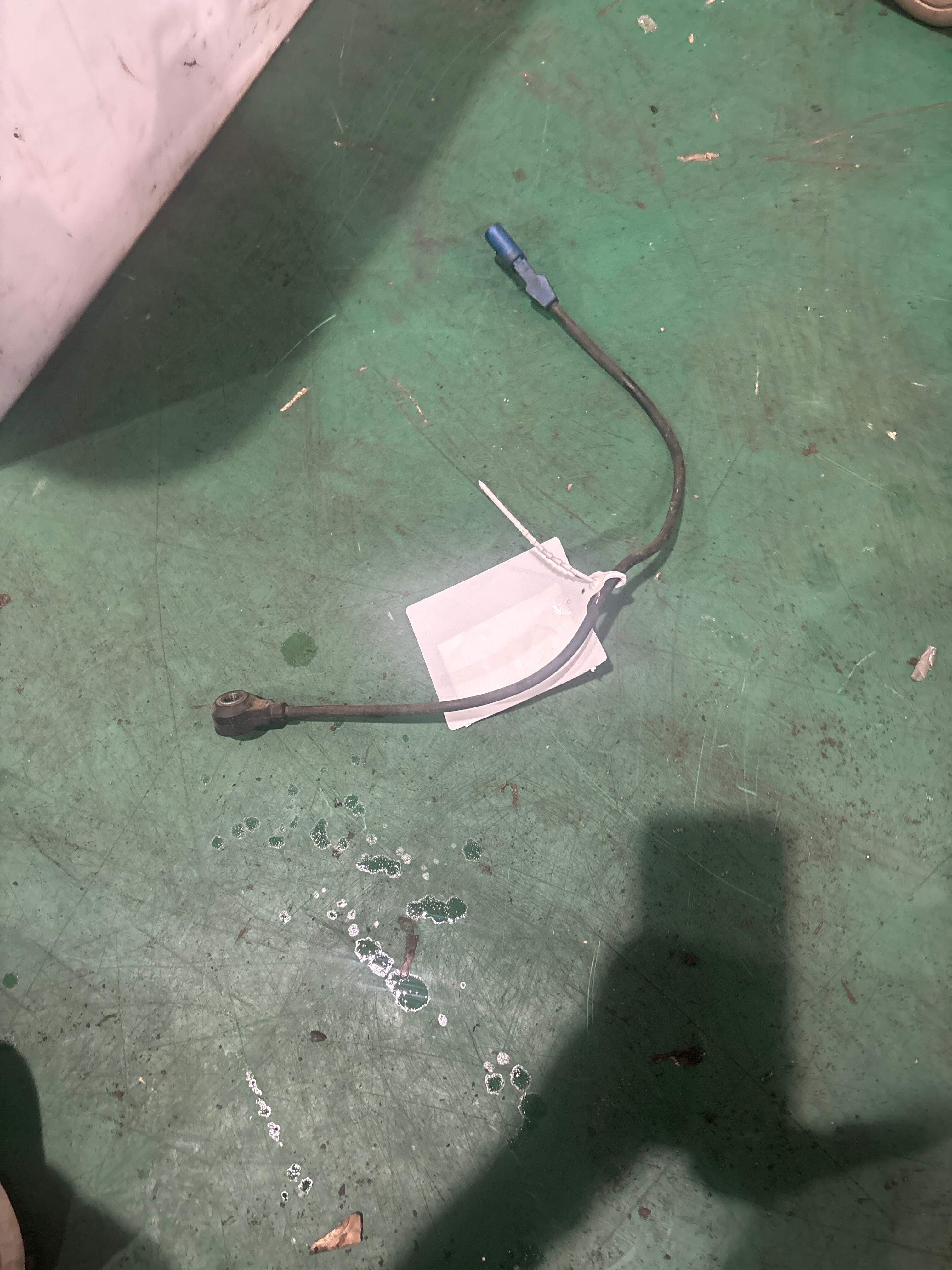 06C905377 Knock Sensor