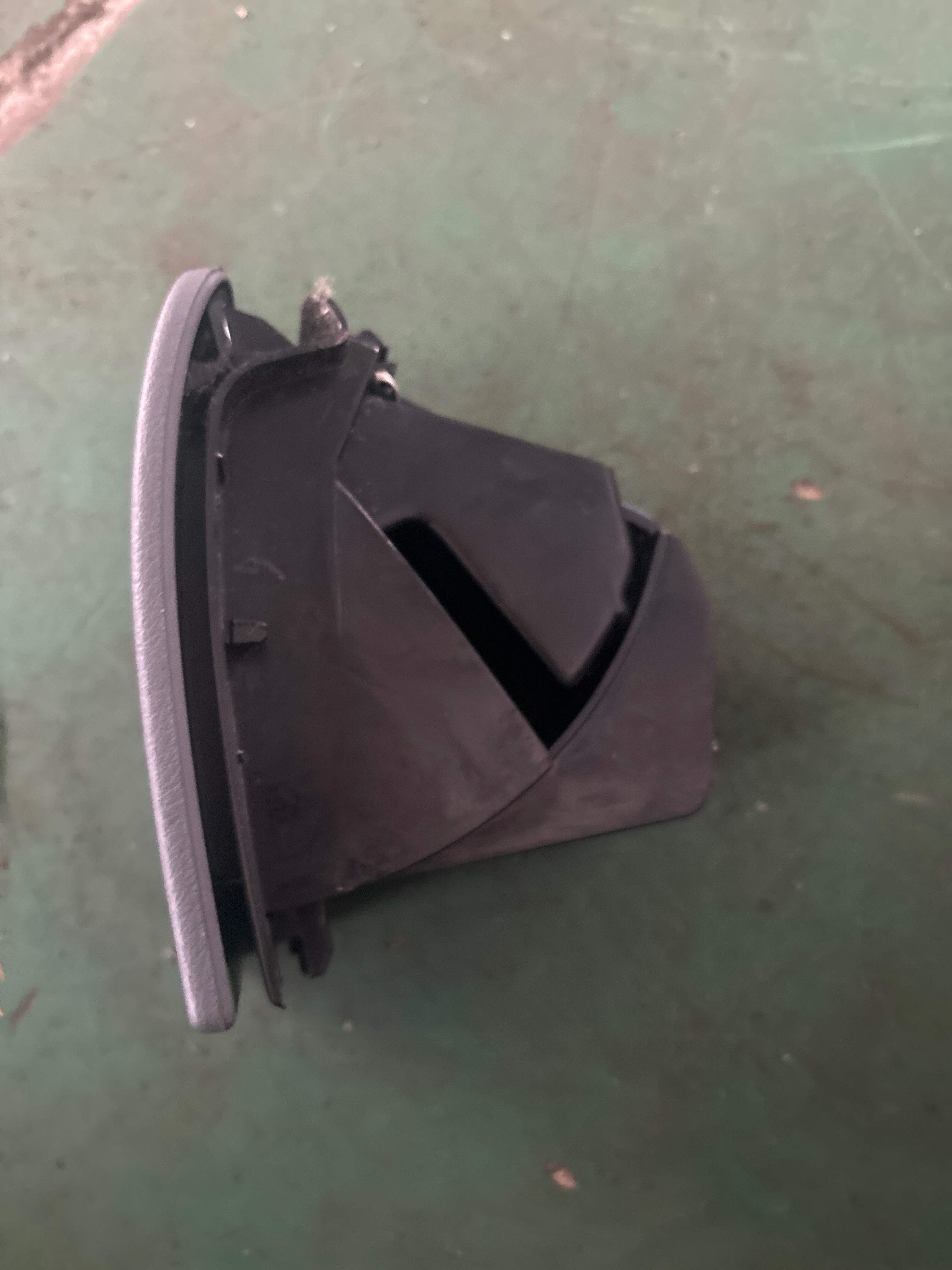 A6366800900 仪表台茶杯架