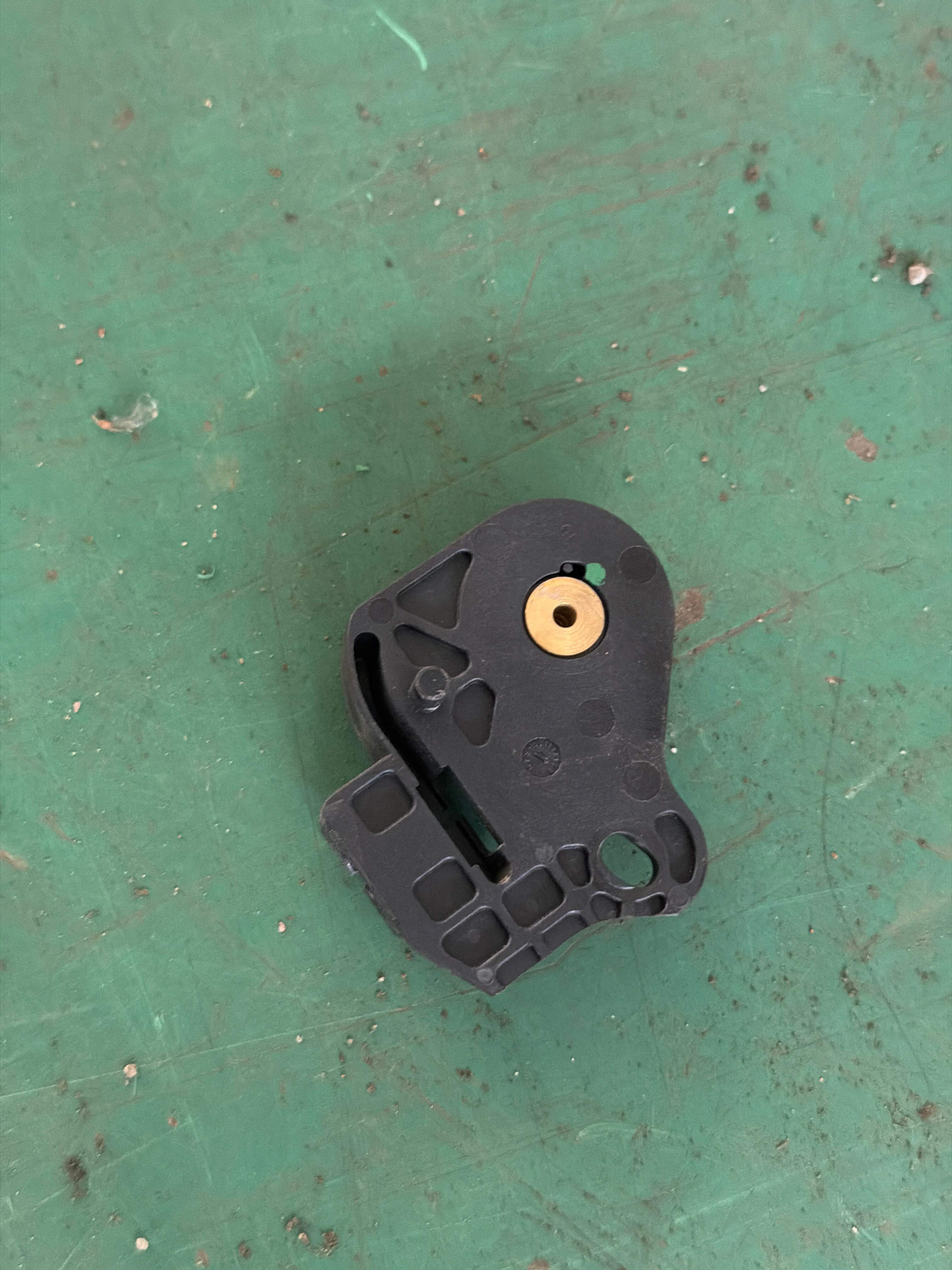 C2D3660 Cable Bracket