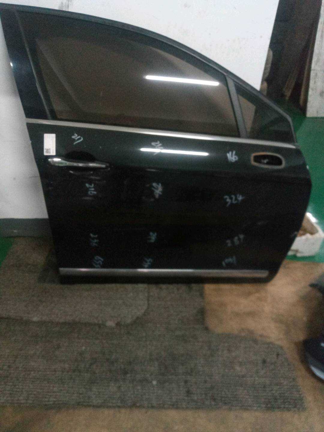 9004Z2 Front Door Shell, Right