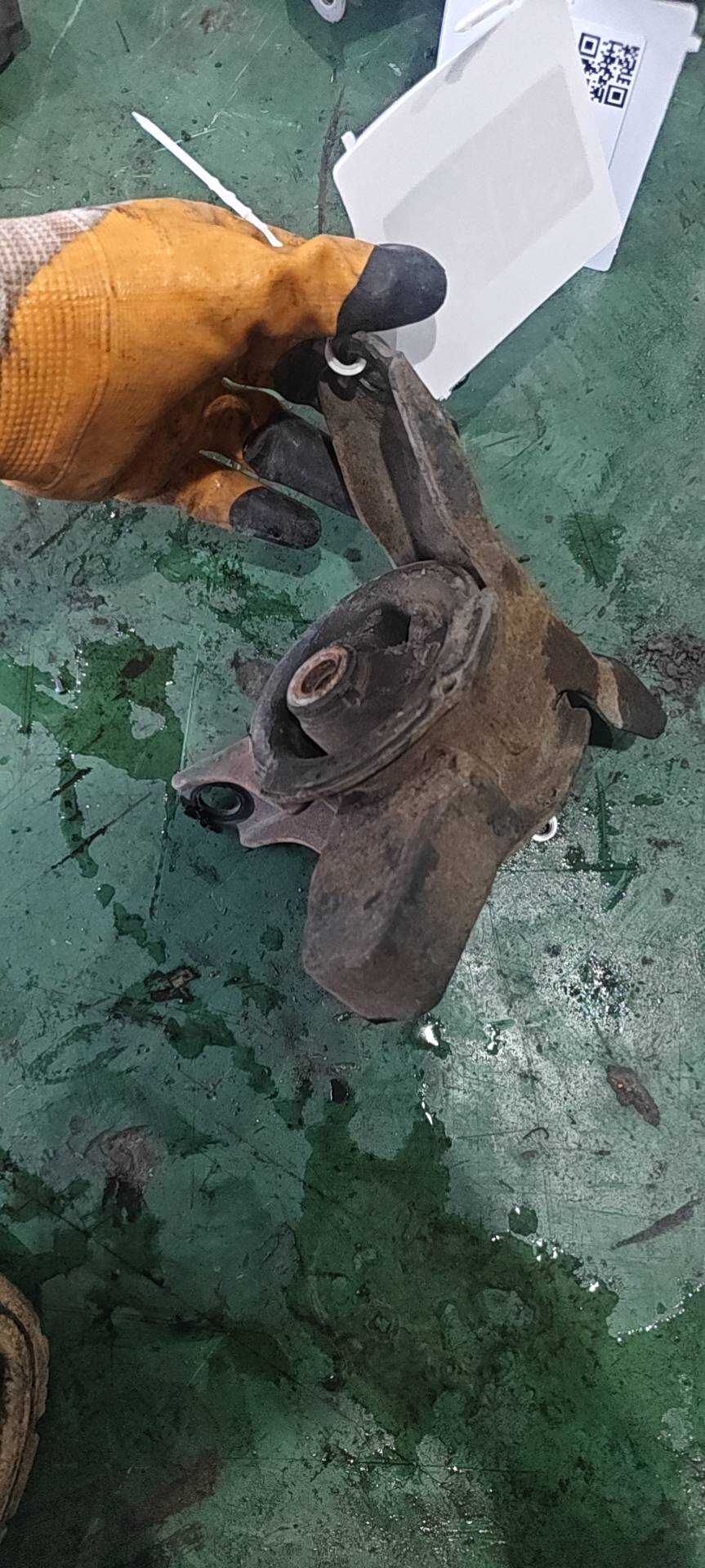 50850T6P003 发动机机脚胶(左)