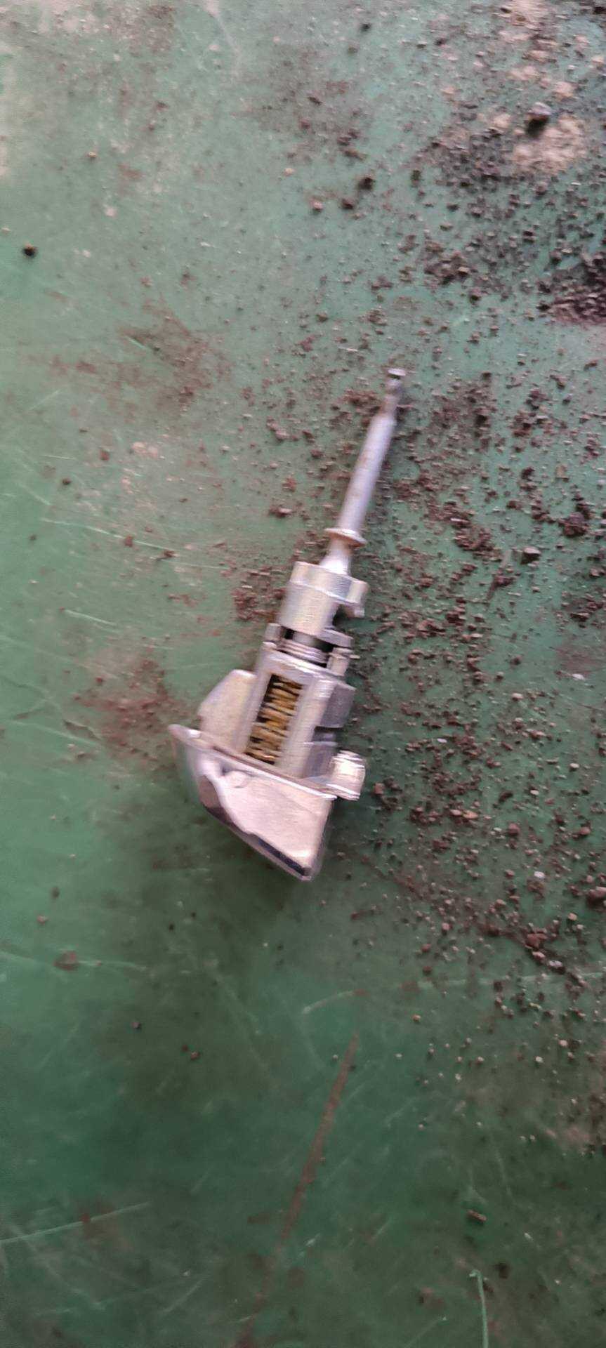 82652F9100 前门外拉手饰盖(左)