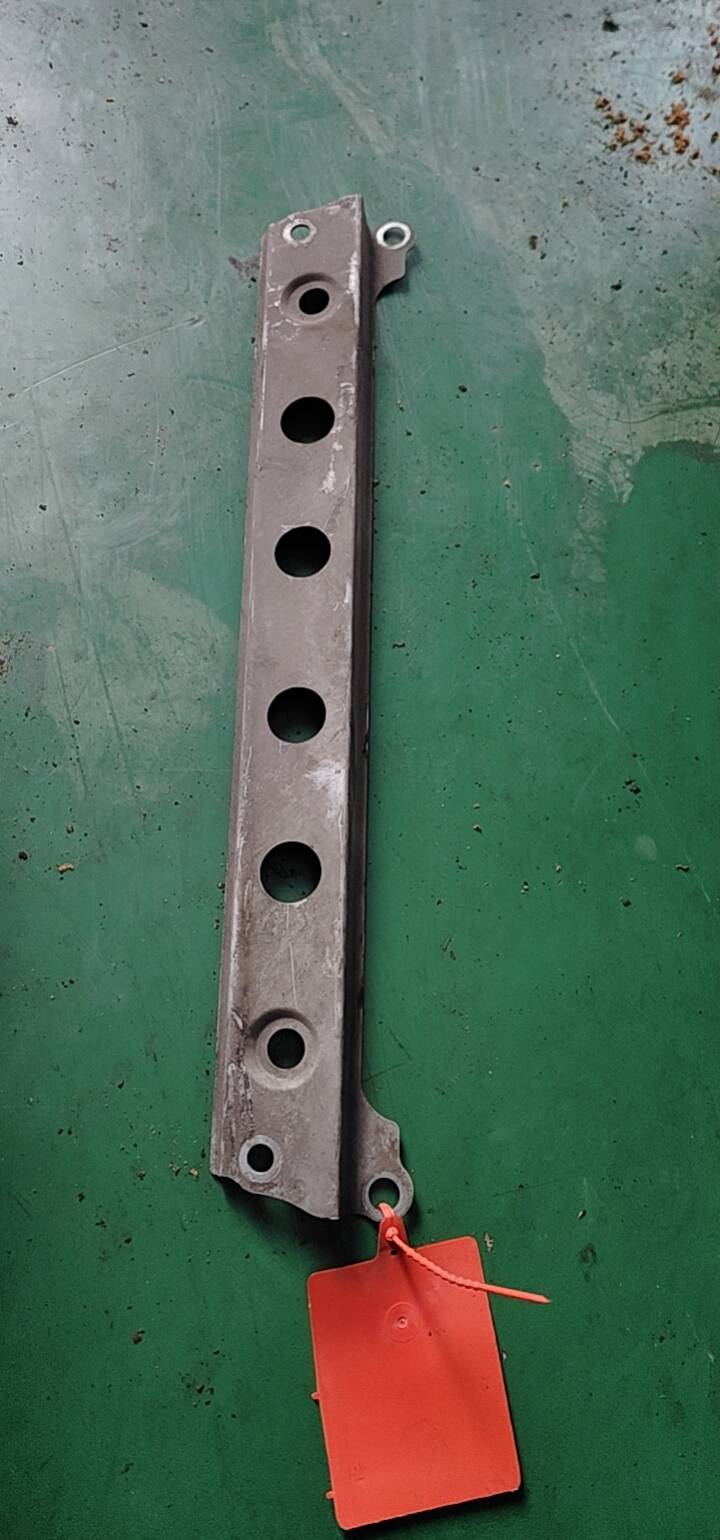 532180R020 水箱框架(下)