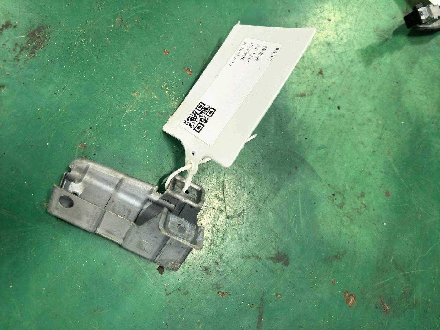 83558TL0G00 前门内饰板支架(左)