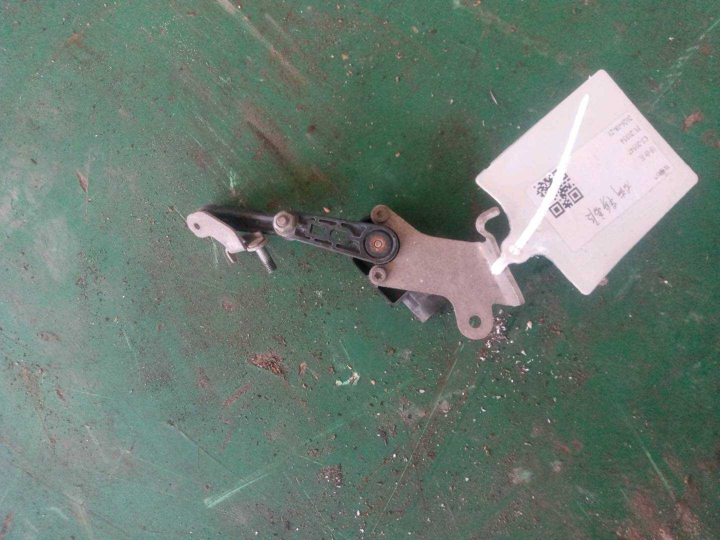 37146867906 车身高度传感器连杆(右前)