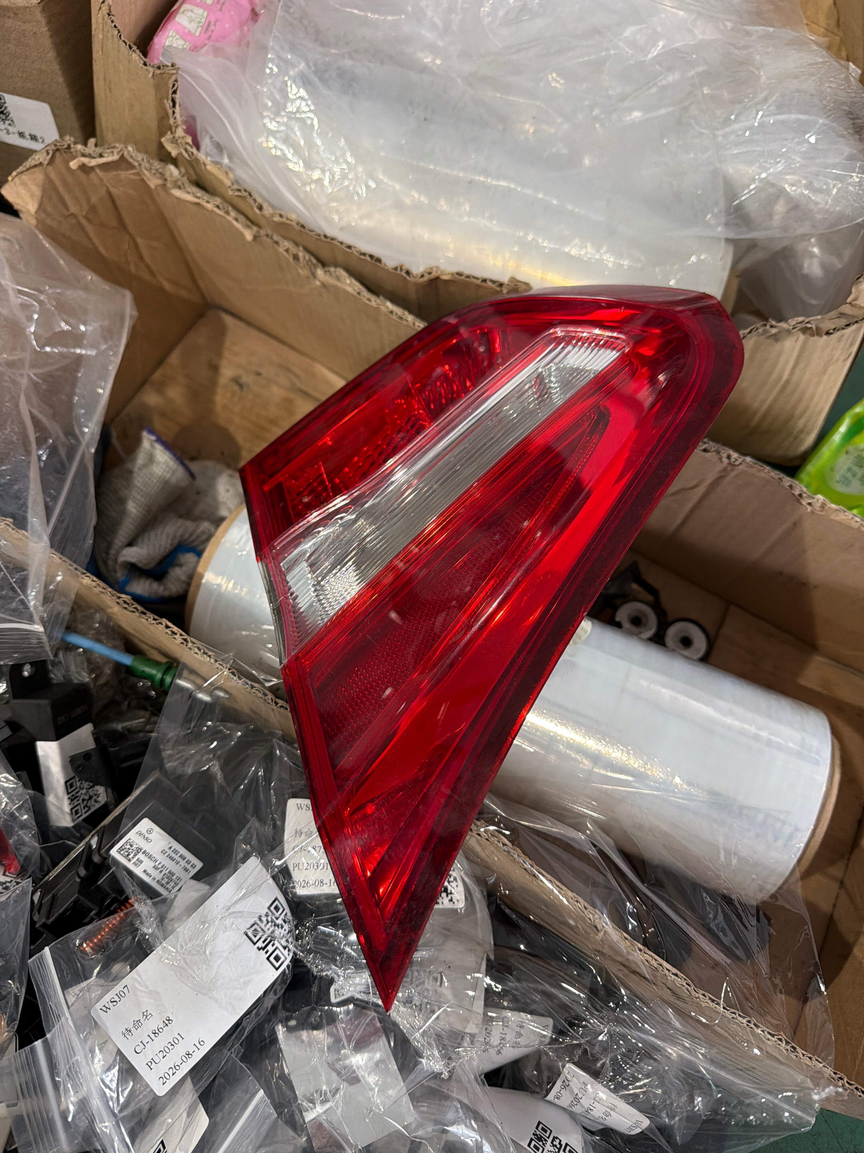 A1569060458 Inner Tail Light Half Assembly, Right