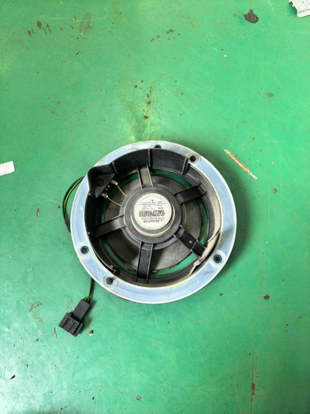 A1698200202 前门扬声器(右)