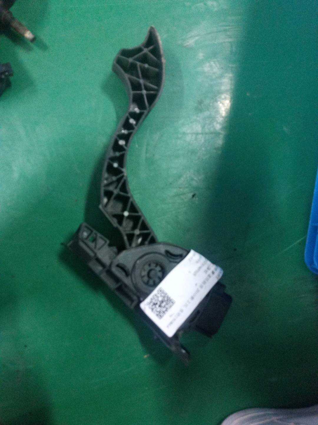 6G929F836RC 油门踏板