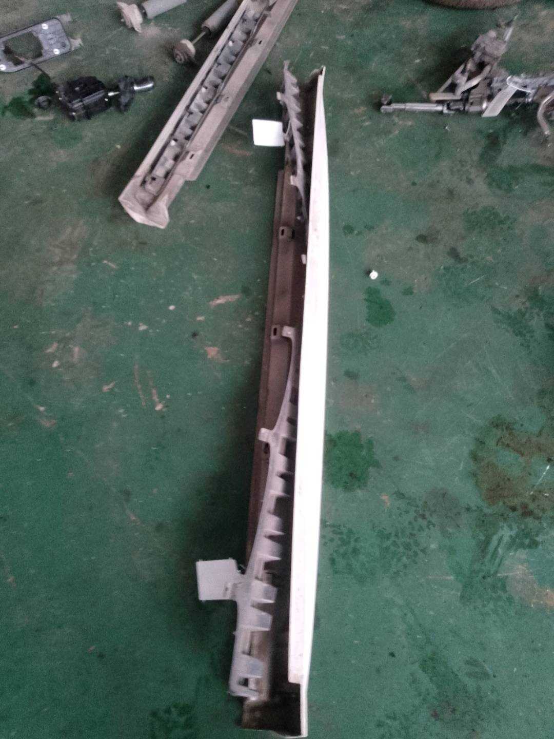 3C8853855B 底大边(左)