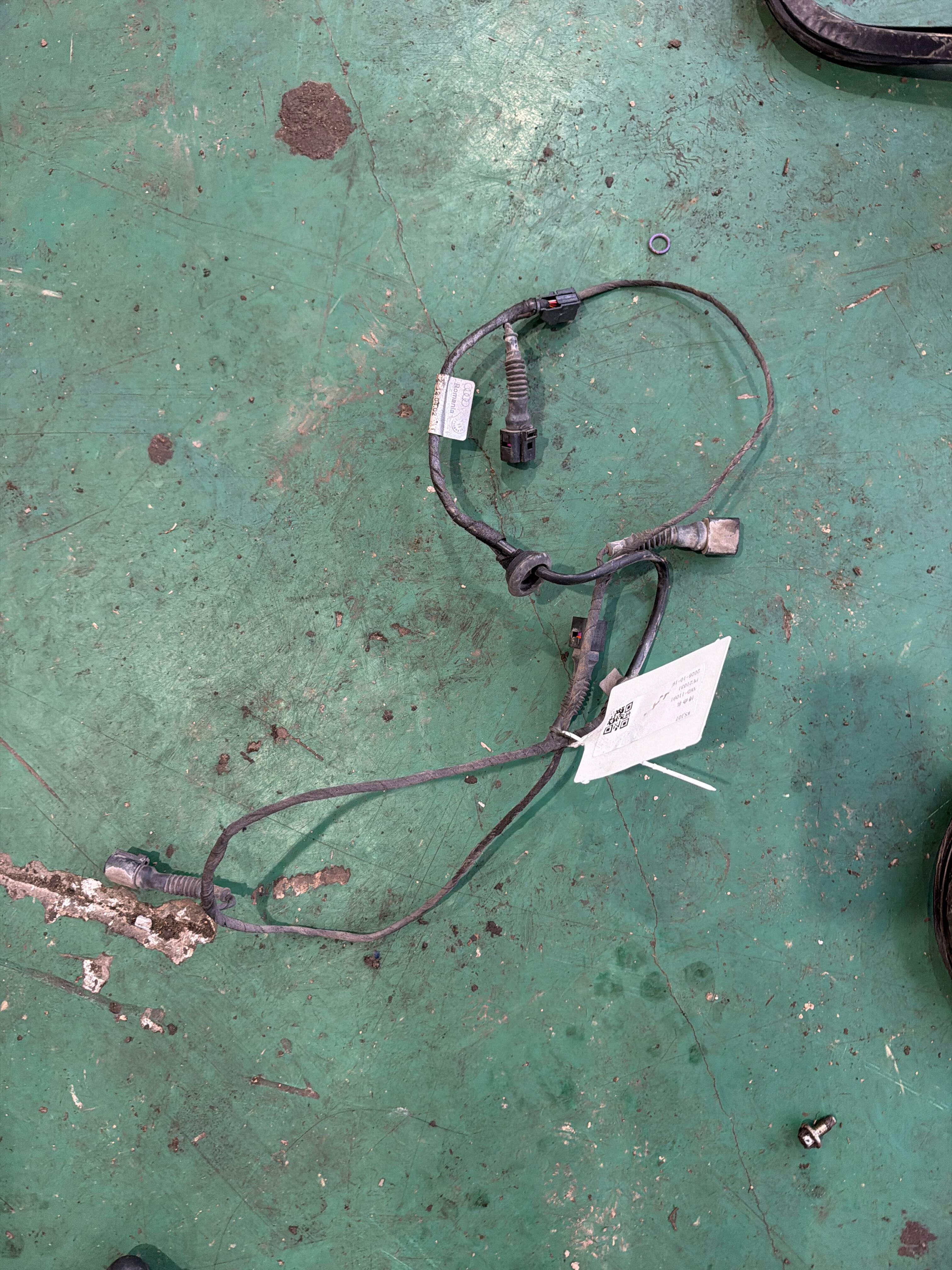 8E0971085 Rear Parking Sensor Wiring Harness