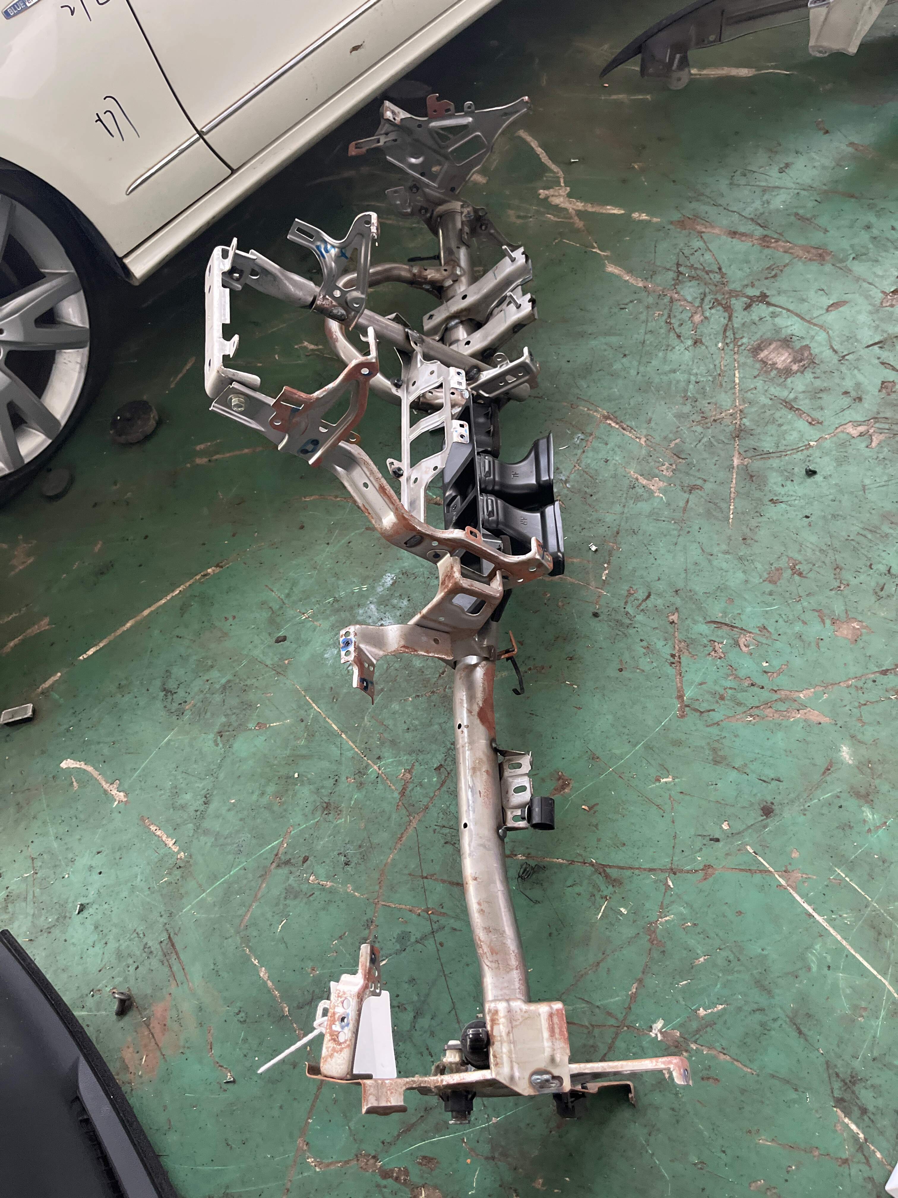 61300TC0P00ZZ Dashboard Frame