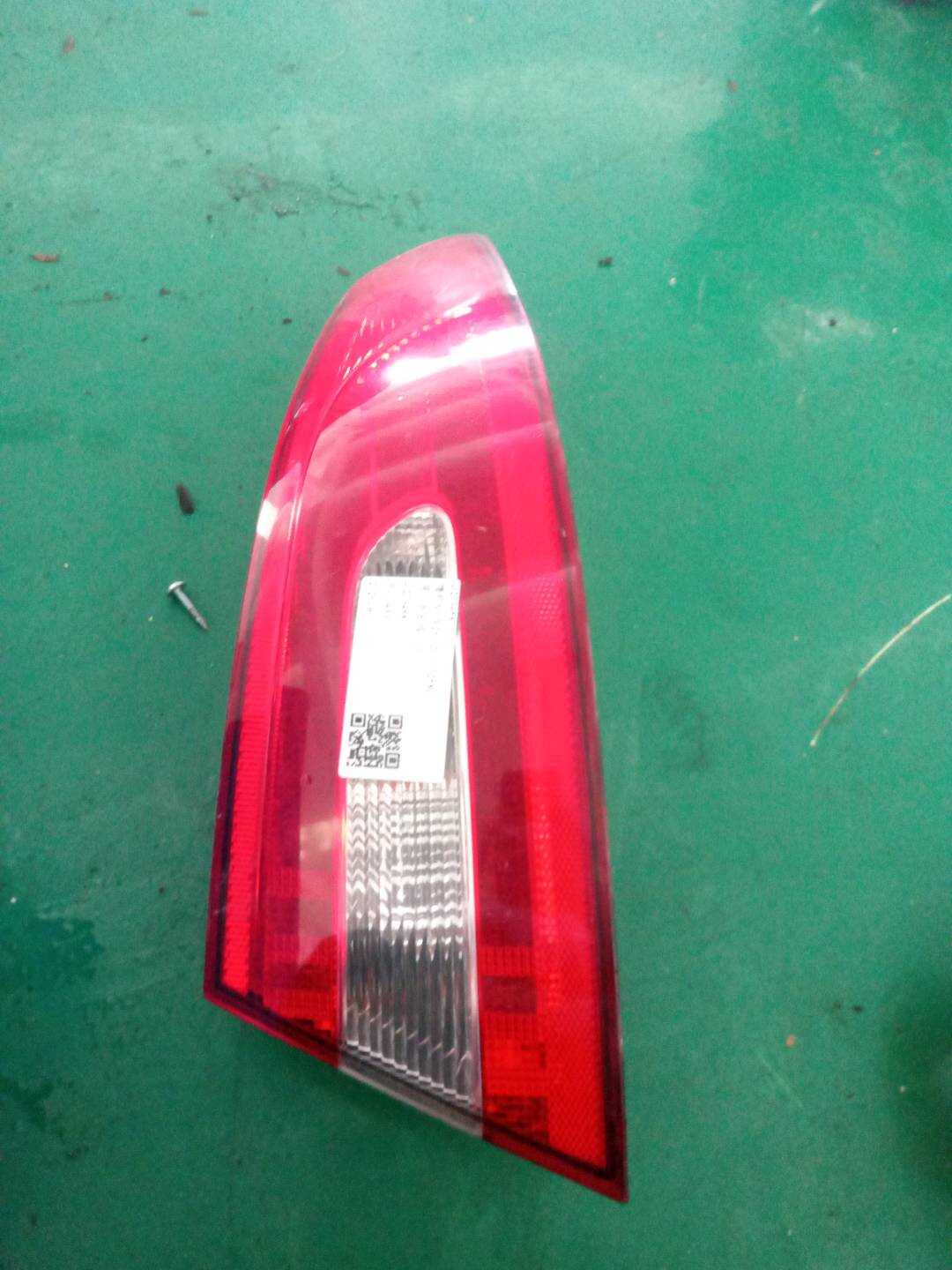 C2Z3458 Outer Tail Light Assembly, Right