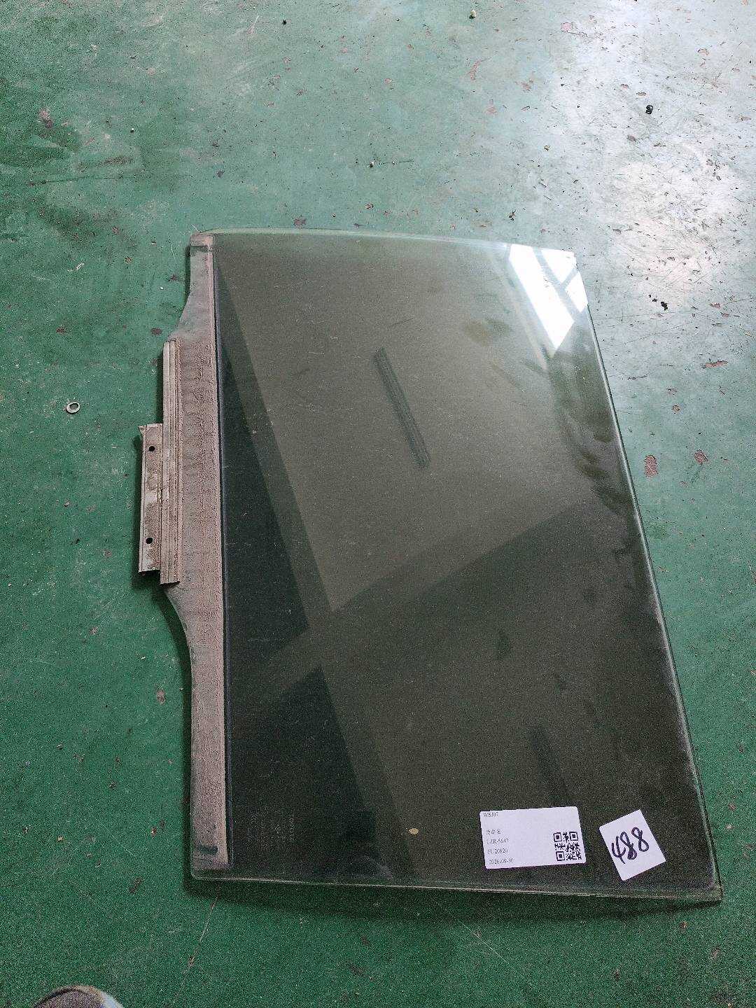6810442100 Rear Door Glass, Left