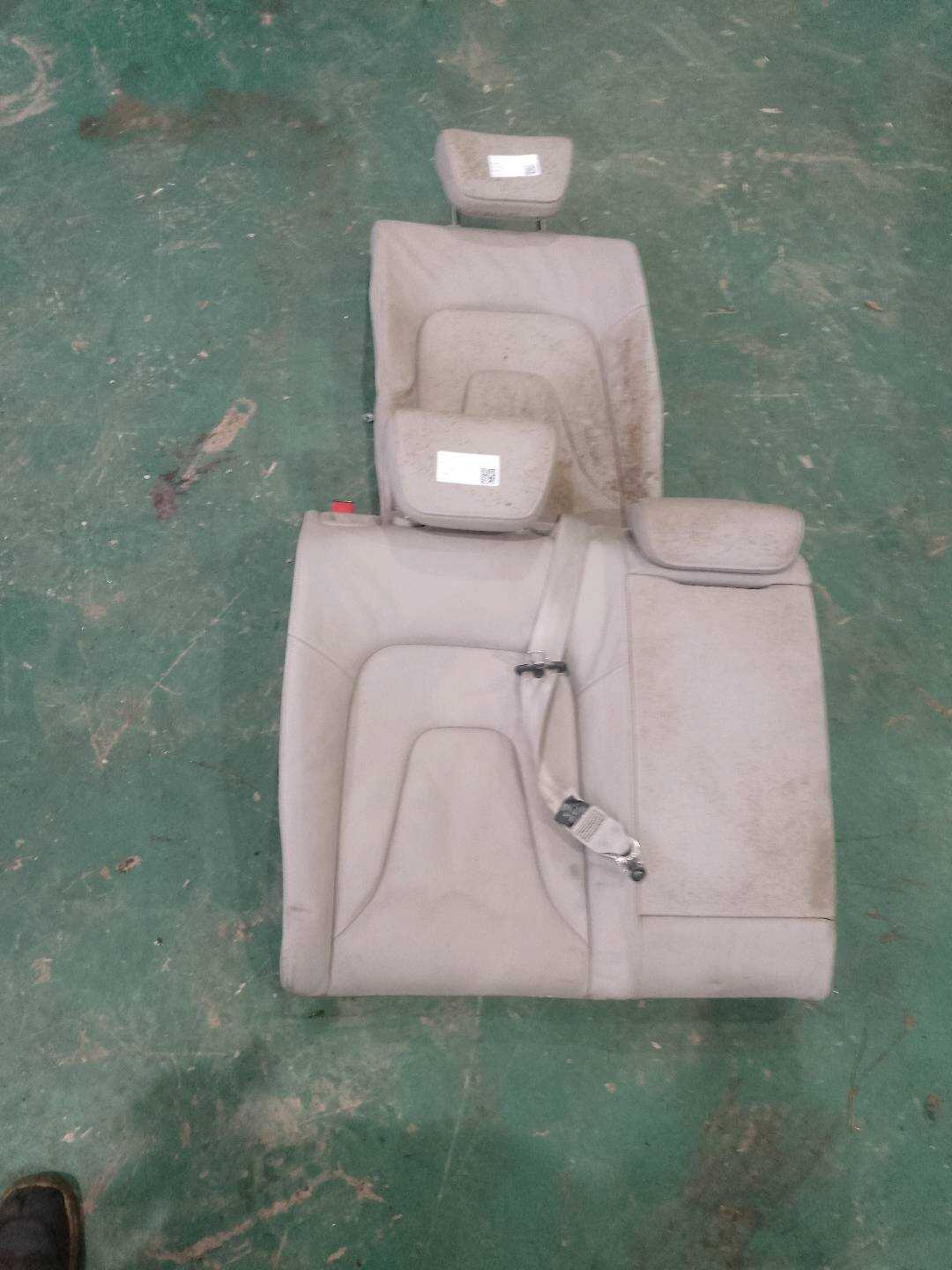 8KD885502 后座椅靠背总成(右)