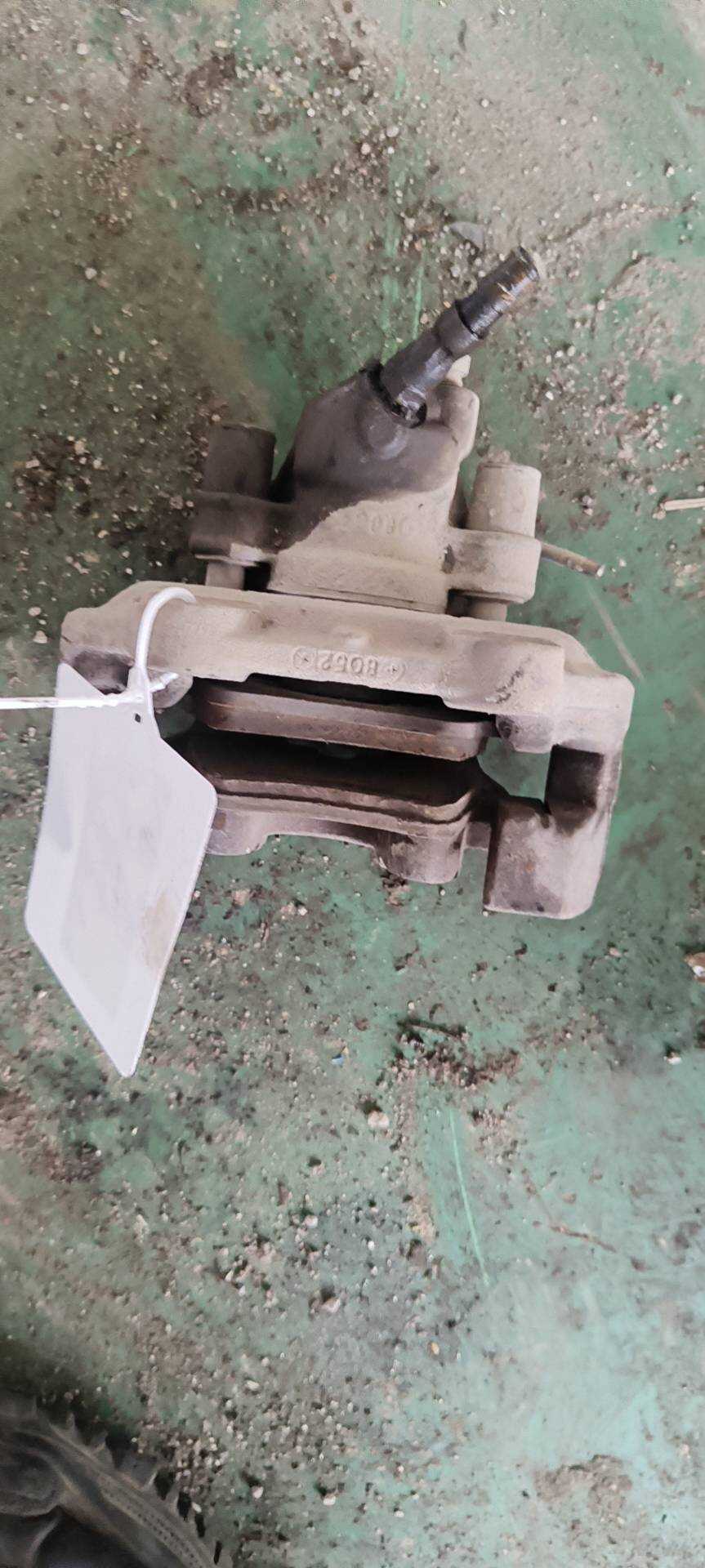 A1644235398 后制动分泵(右)
