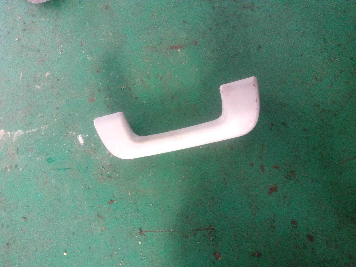 8WD857607 Roof Grab Handle, Front Left