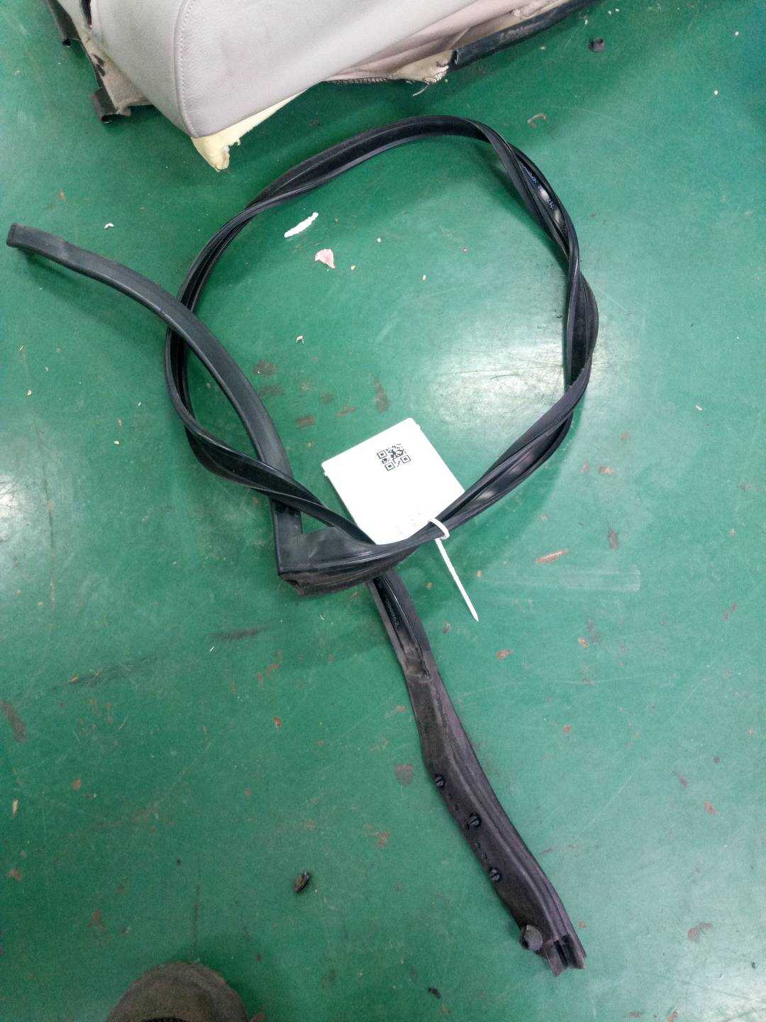 51227344653 后门密封胶条（左上）